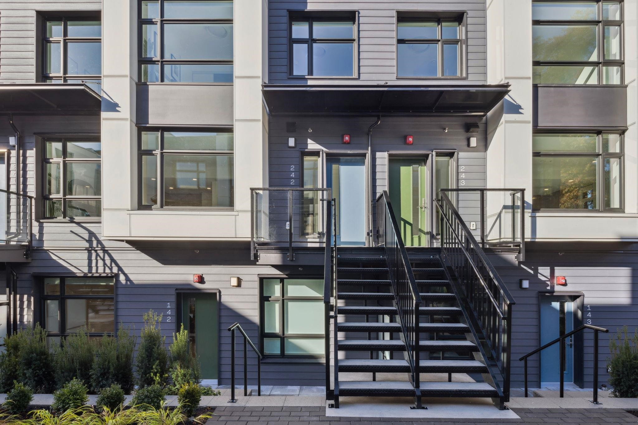1014 W 47th Ave #242, Vancouver, BC V6M 0E3