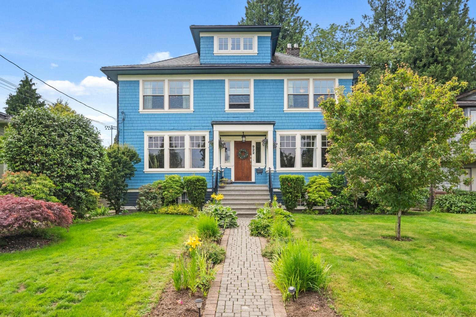 922 5th Street, New Westminster, BC V3L 2Y4