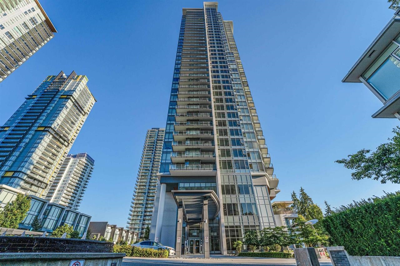 4900 Lennox Lane #1104, Burnaby, BC V5H 0G9