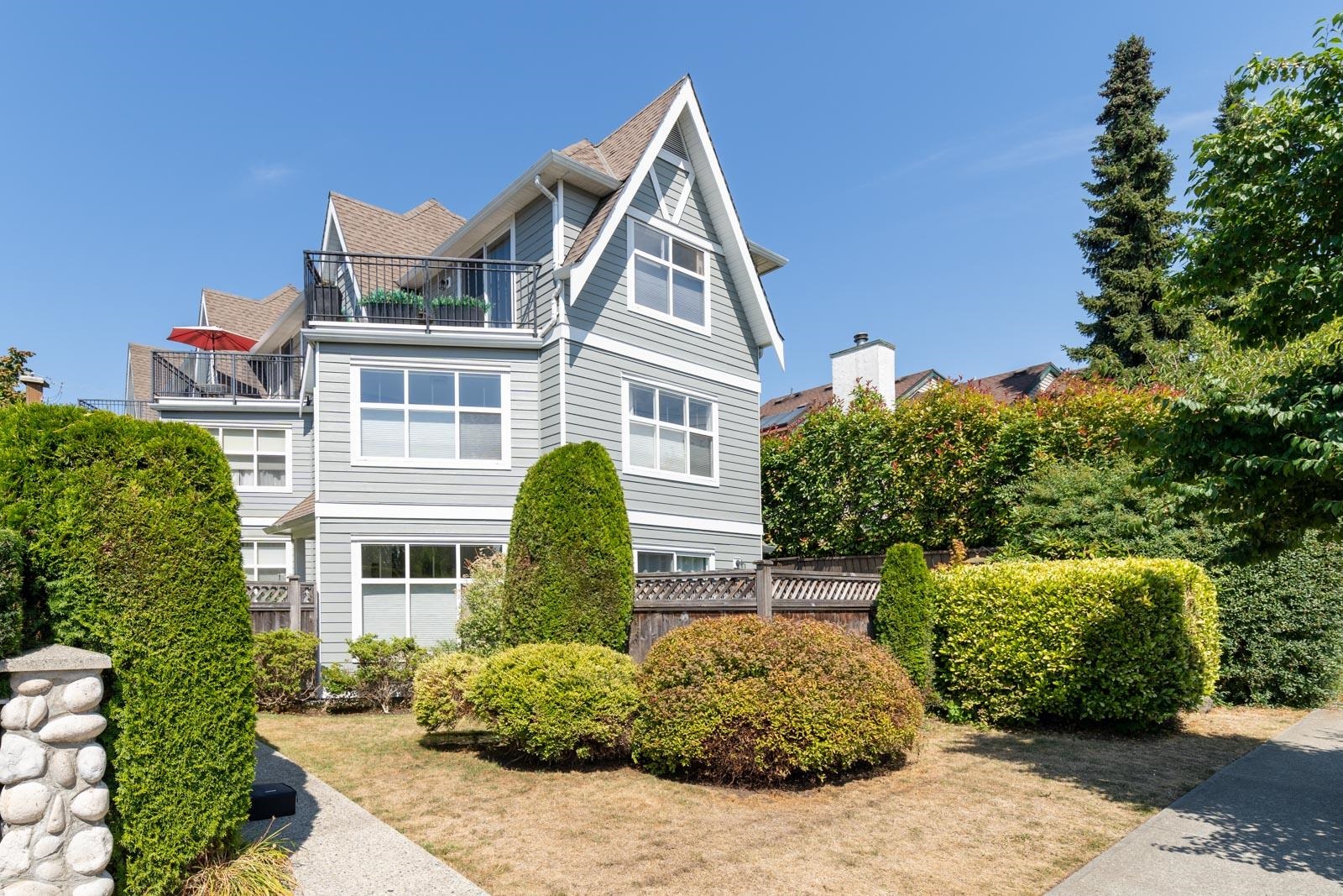252 13th Street West #1, North Vancouver, BC V7M 1N7
