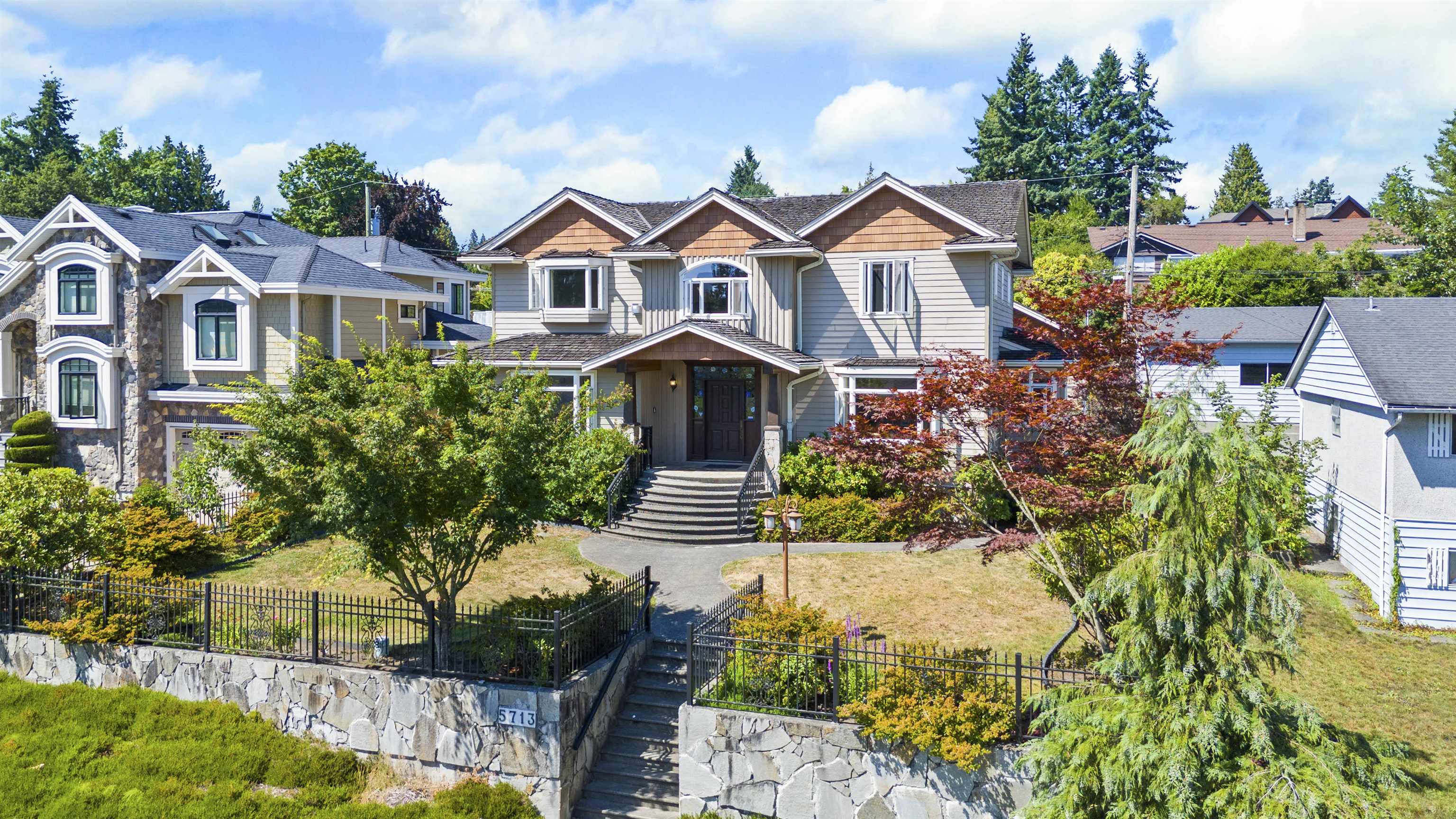 5713 Eglinton Street, Burnaby, BC V5G 2B5