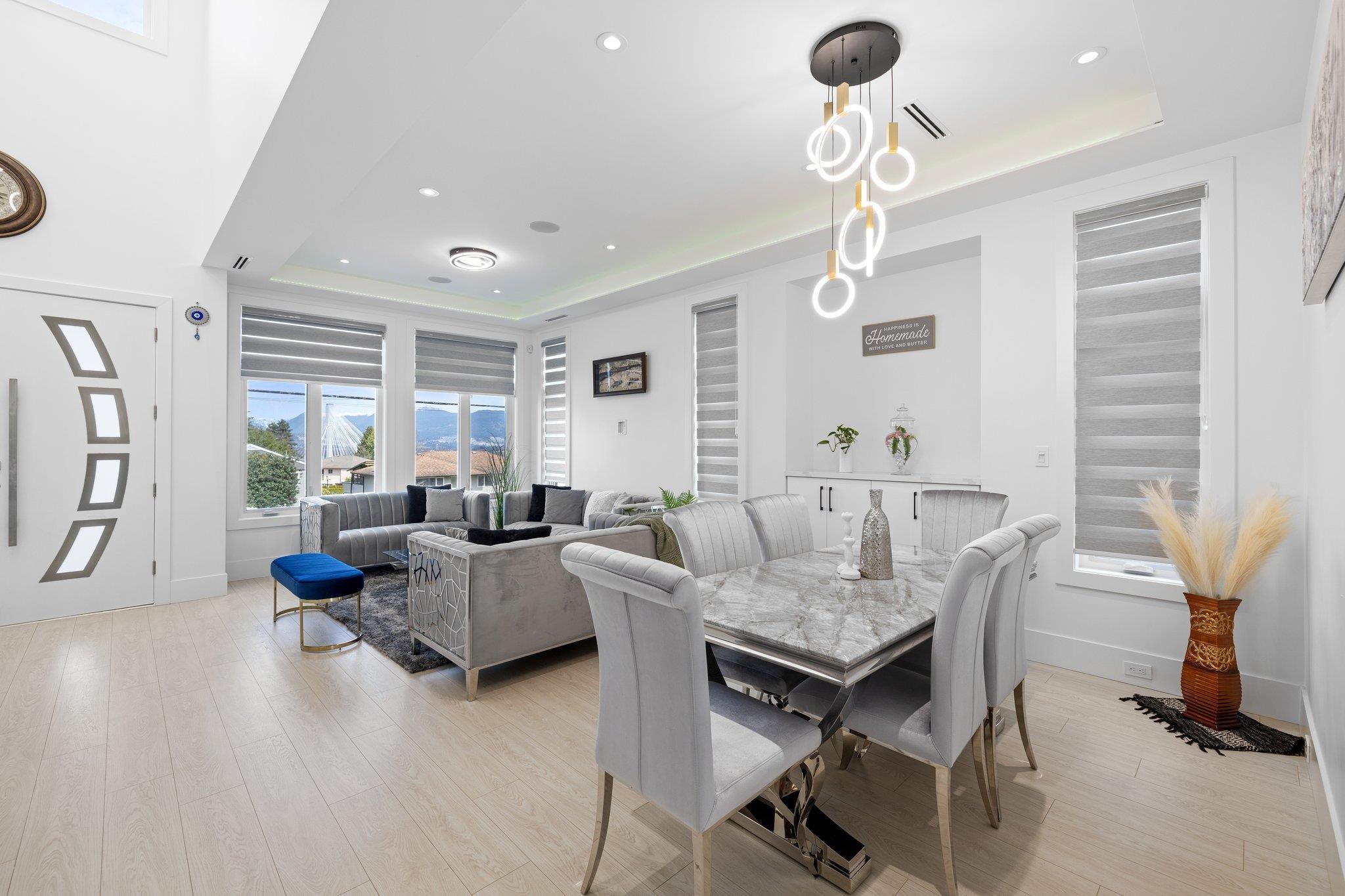 111a Avenue, Surrey, BC V3R 2E1