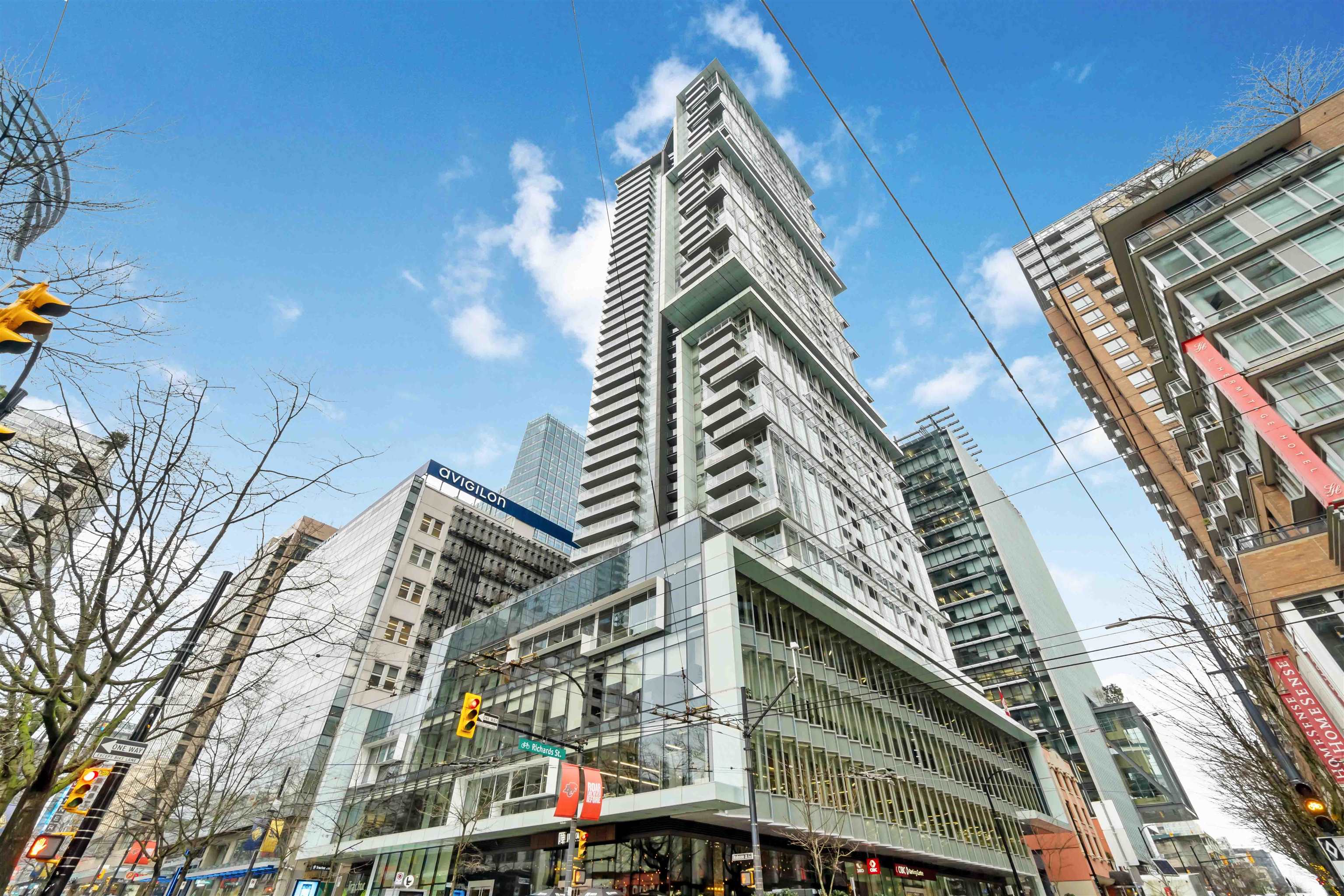 777 Richards Street #3807, Vancouver, BC V6B 0M6