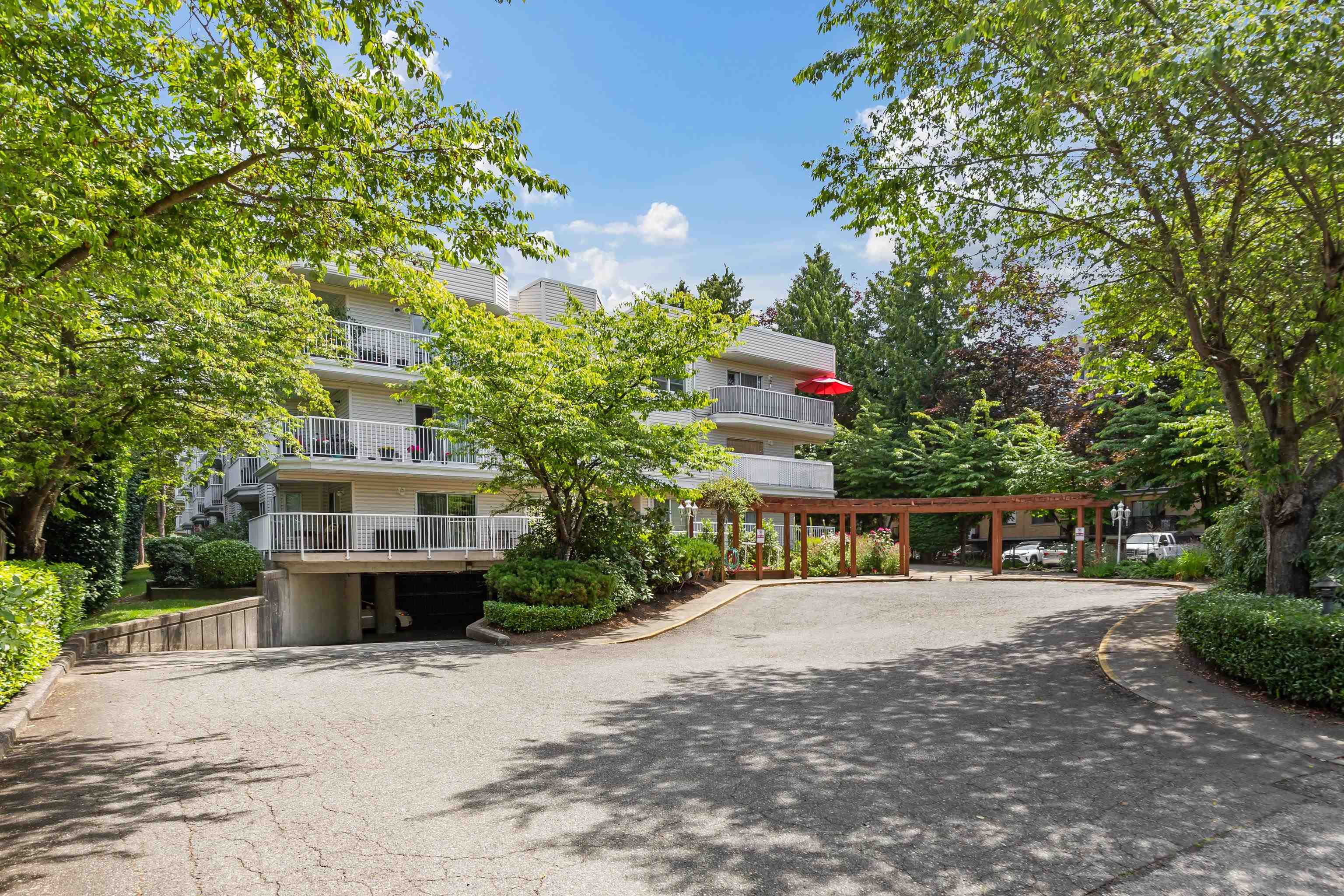 12206 224 Street #404, Maple Ridge, BC V2X 6B8