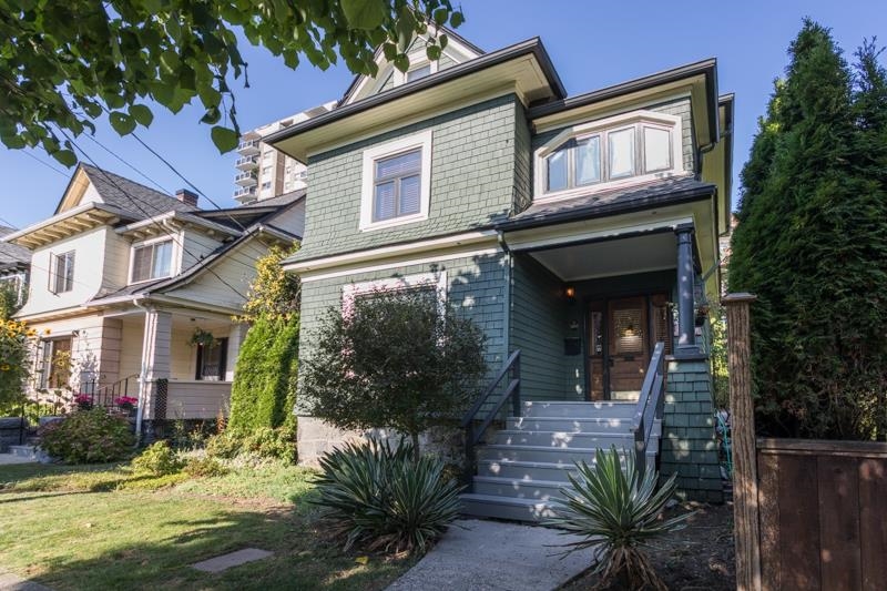 403 Ninth Street, New Westminster, BC V3M 3V9