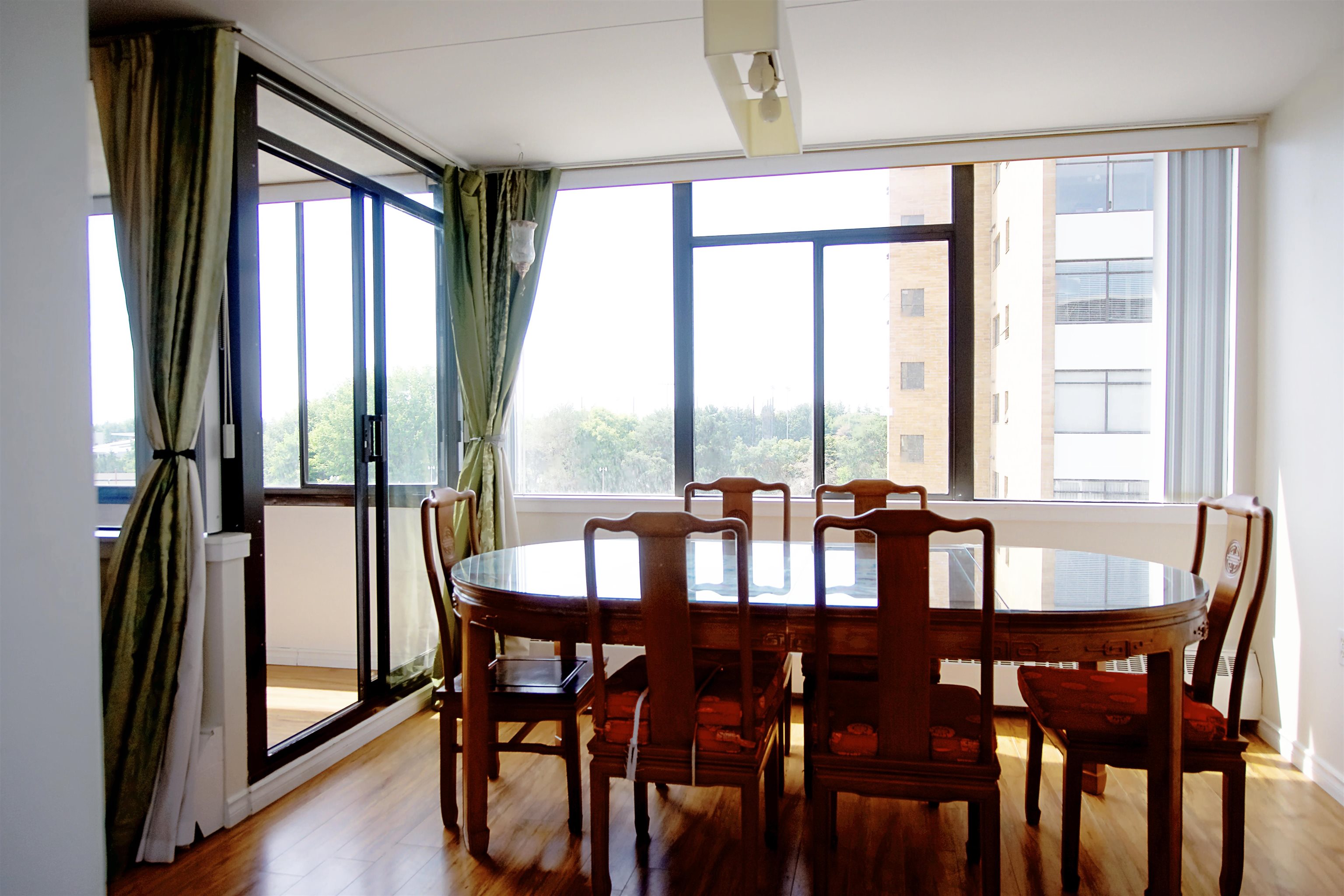 6651 Minoru Boulevard #704, Richmond, BC V6Y 1Z2