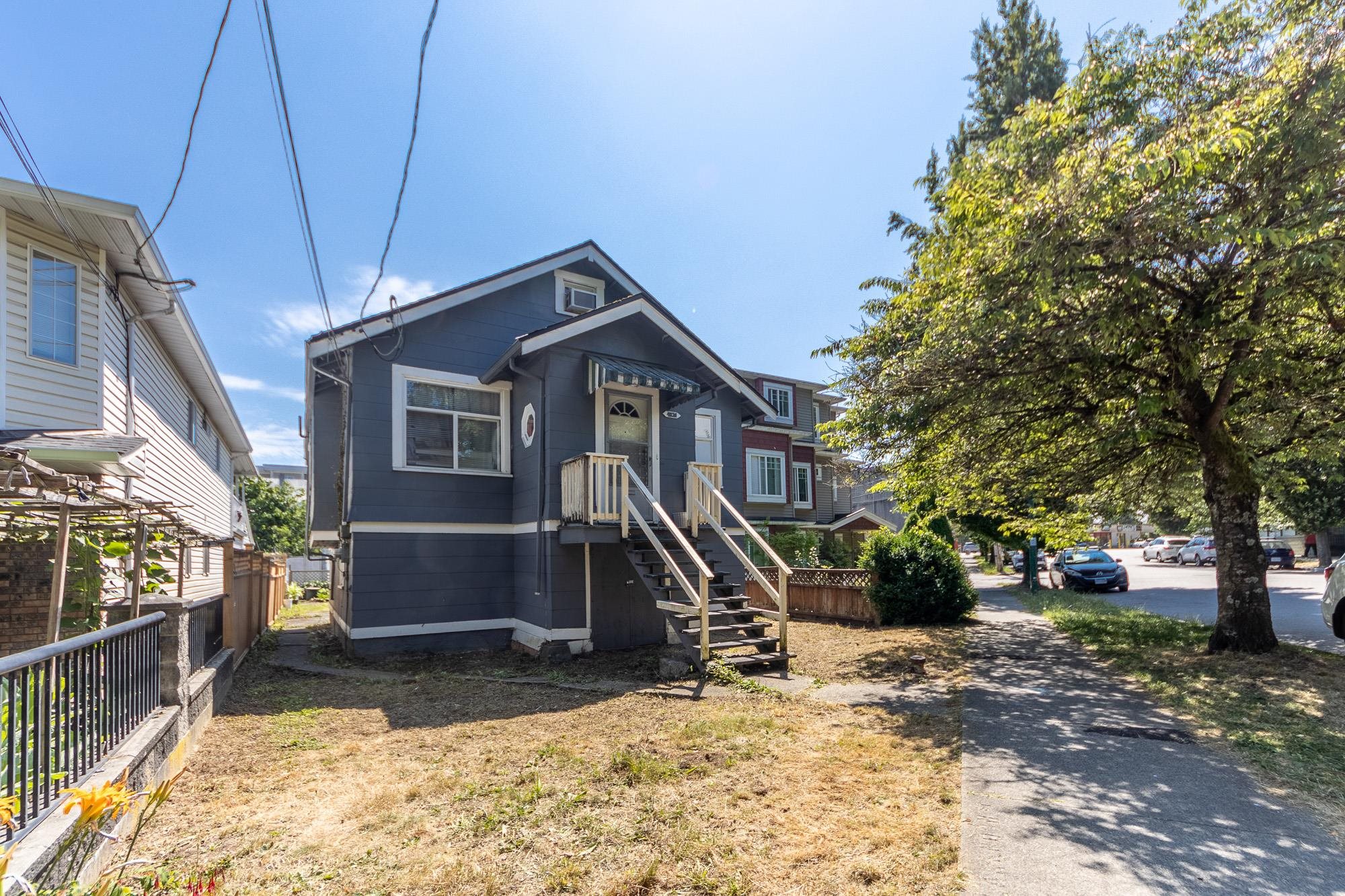 4836 Clarendon Street, Vancouver, BC V5R 3J4