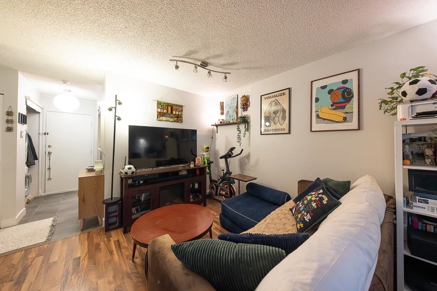 1345 Comox Street #209, Vancouver, BC V6E 4E4