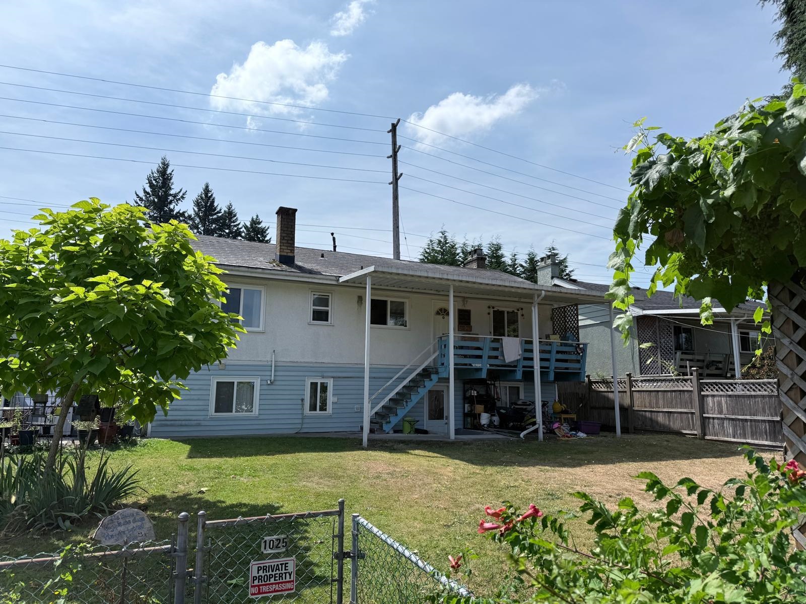1025 Como Lake Avenue, Coquitlam, BC V3J 3N7