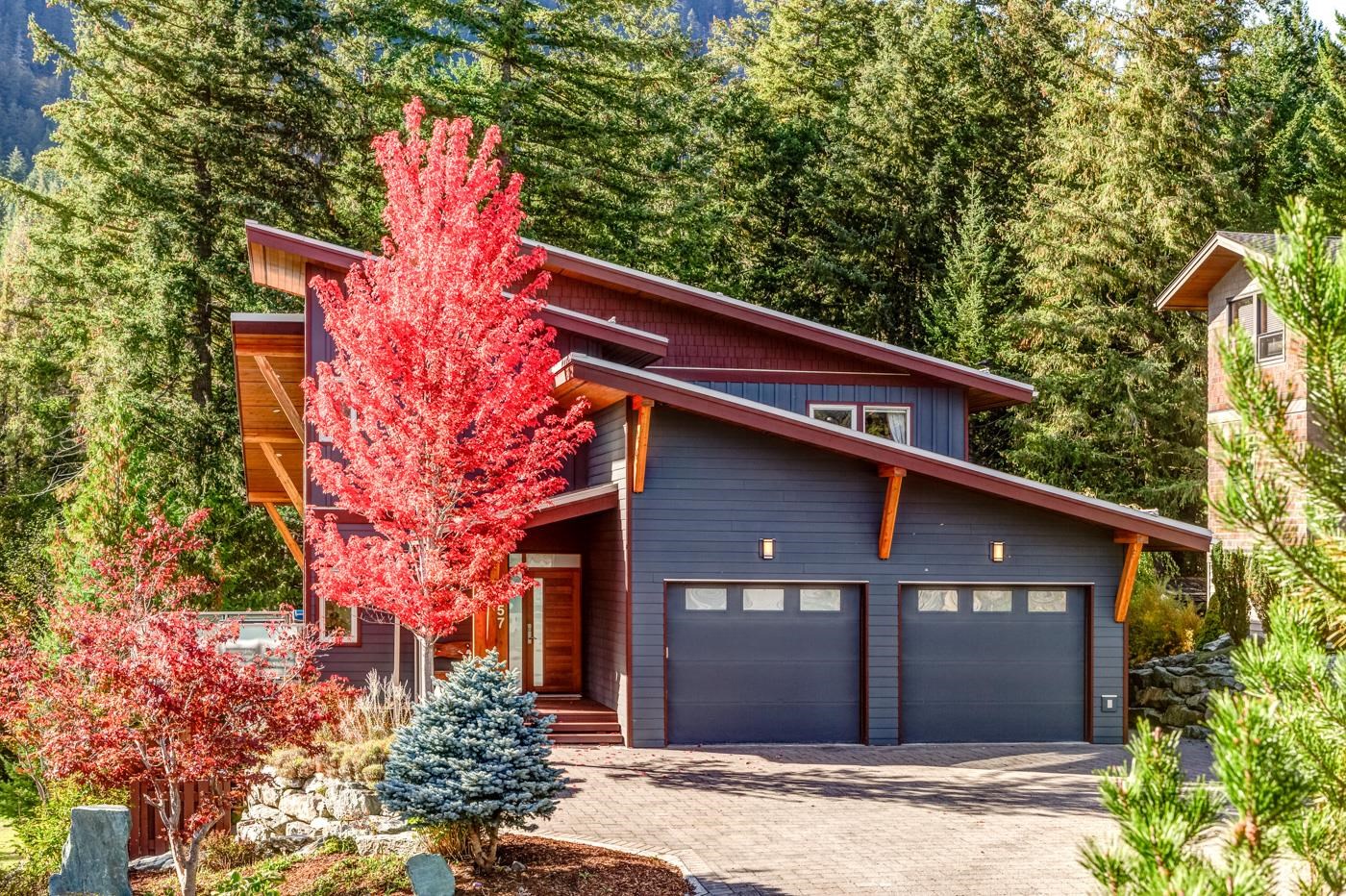 7457 Dogwood Street, Pemberton, BC V0N 2L0