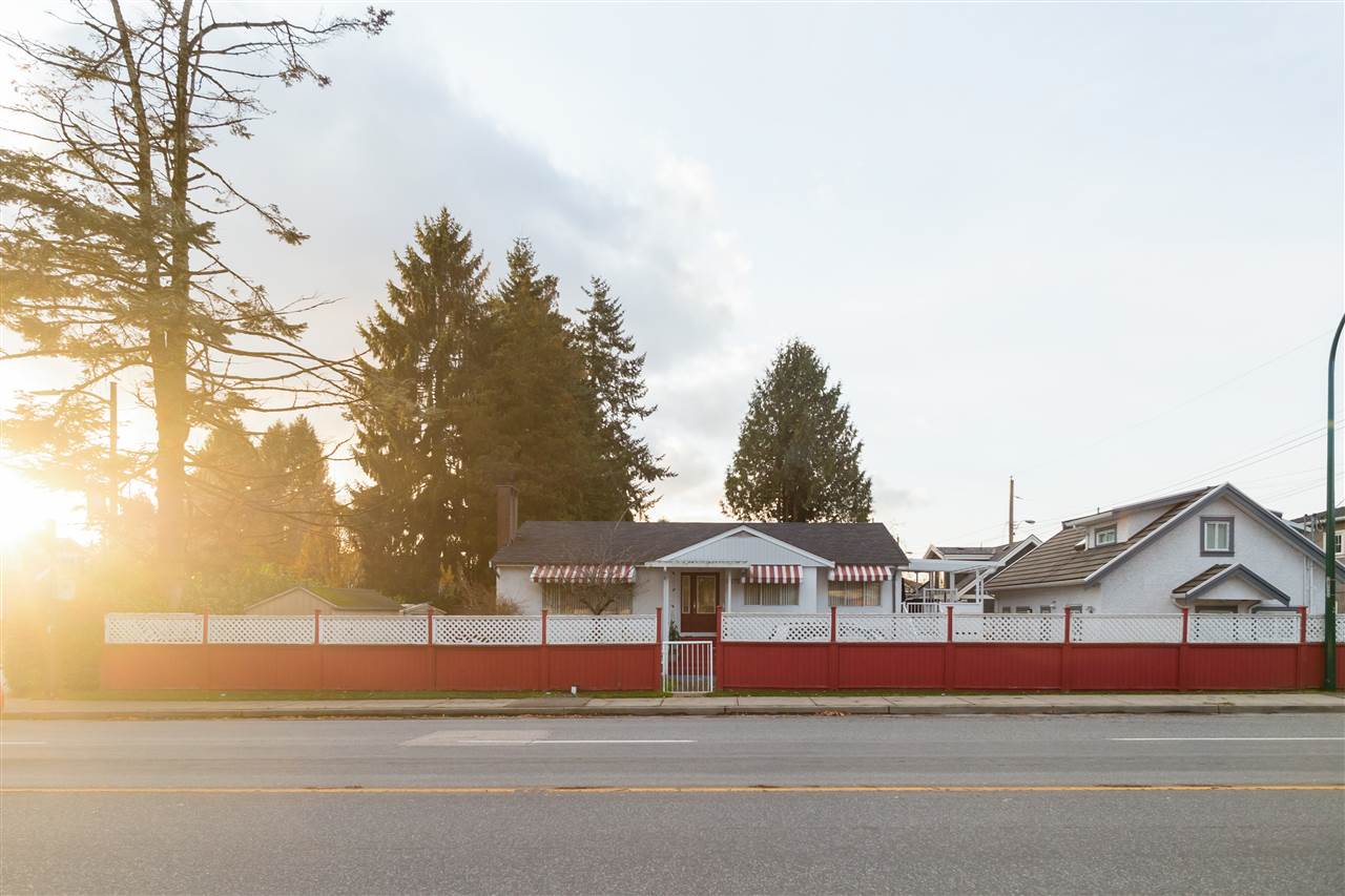 5675 Rupert Street, Vancouver, BC V5R 2K4