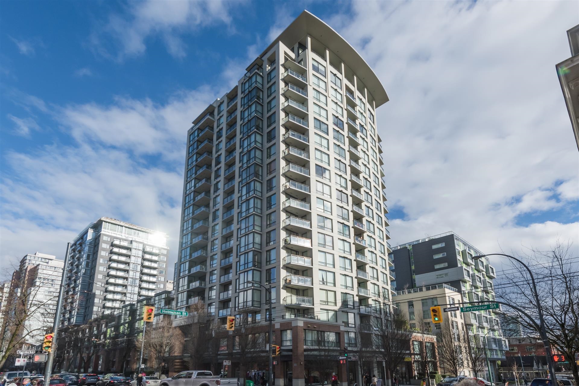 1082 Seymour Street #1606, Vancouver, BC V6B 1X9