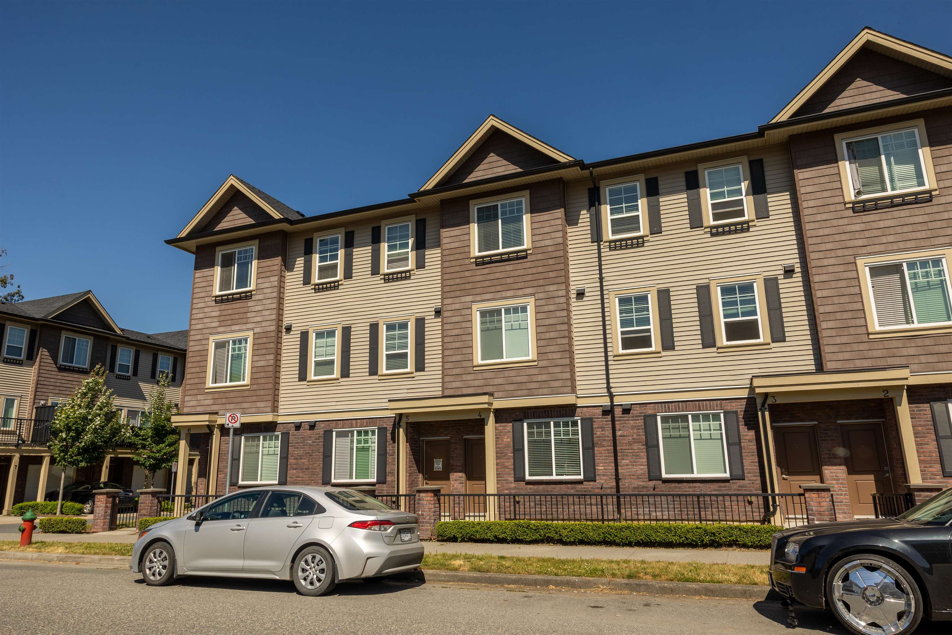 2530 Janzen Street #4, Abbotsford, BC V2T 0H7