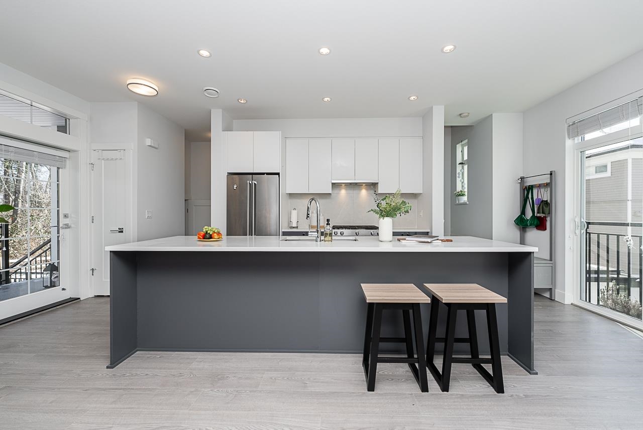 2070 Oak Meadows Drive #47, Surrey, BC V3Z 1J1