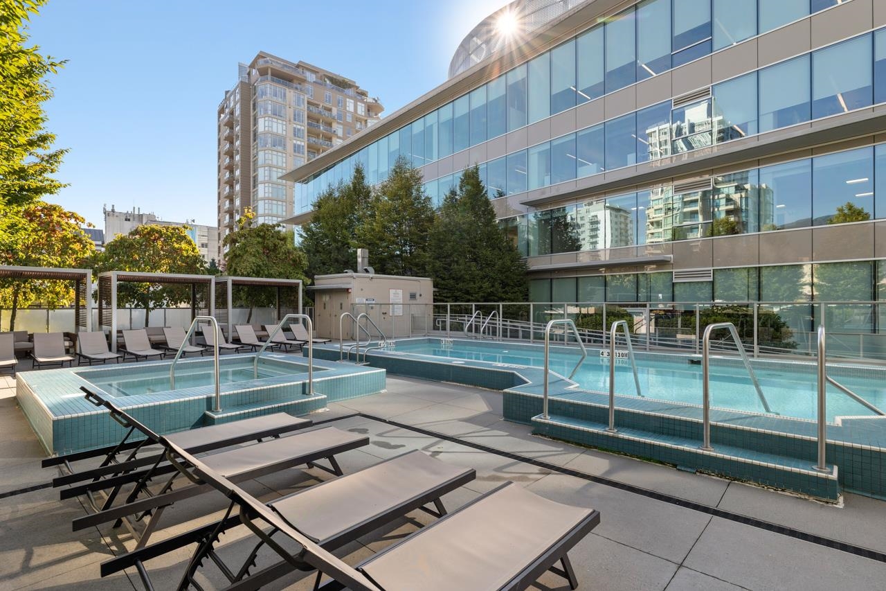 125 East 14th Street #610, North Vancouver, BC V7L 0E6