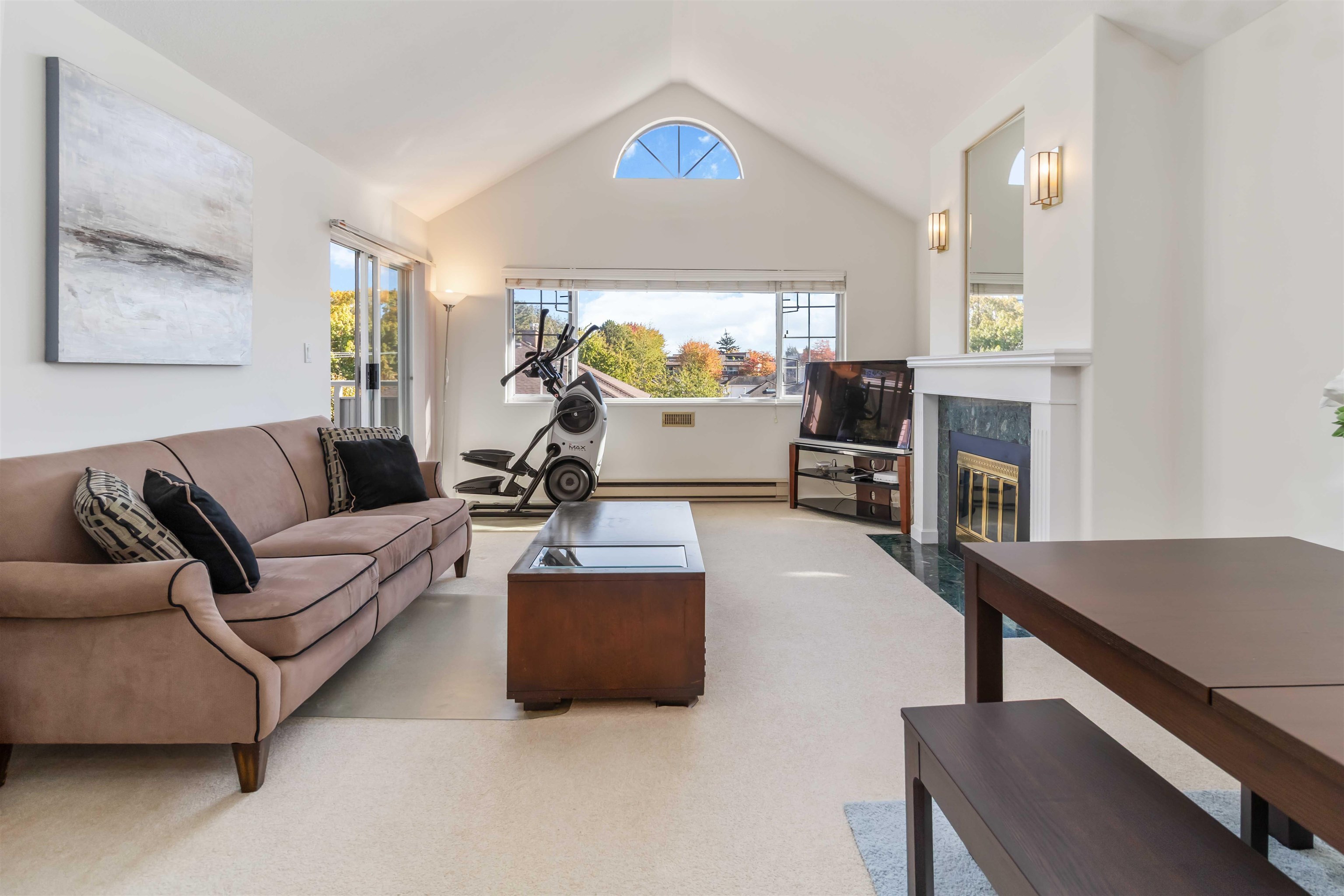 8120 Bennett Road #unit 302, Richmond, BC V6Y 1N5