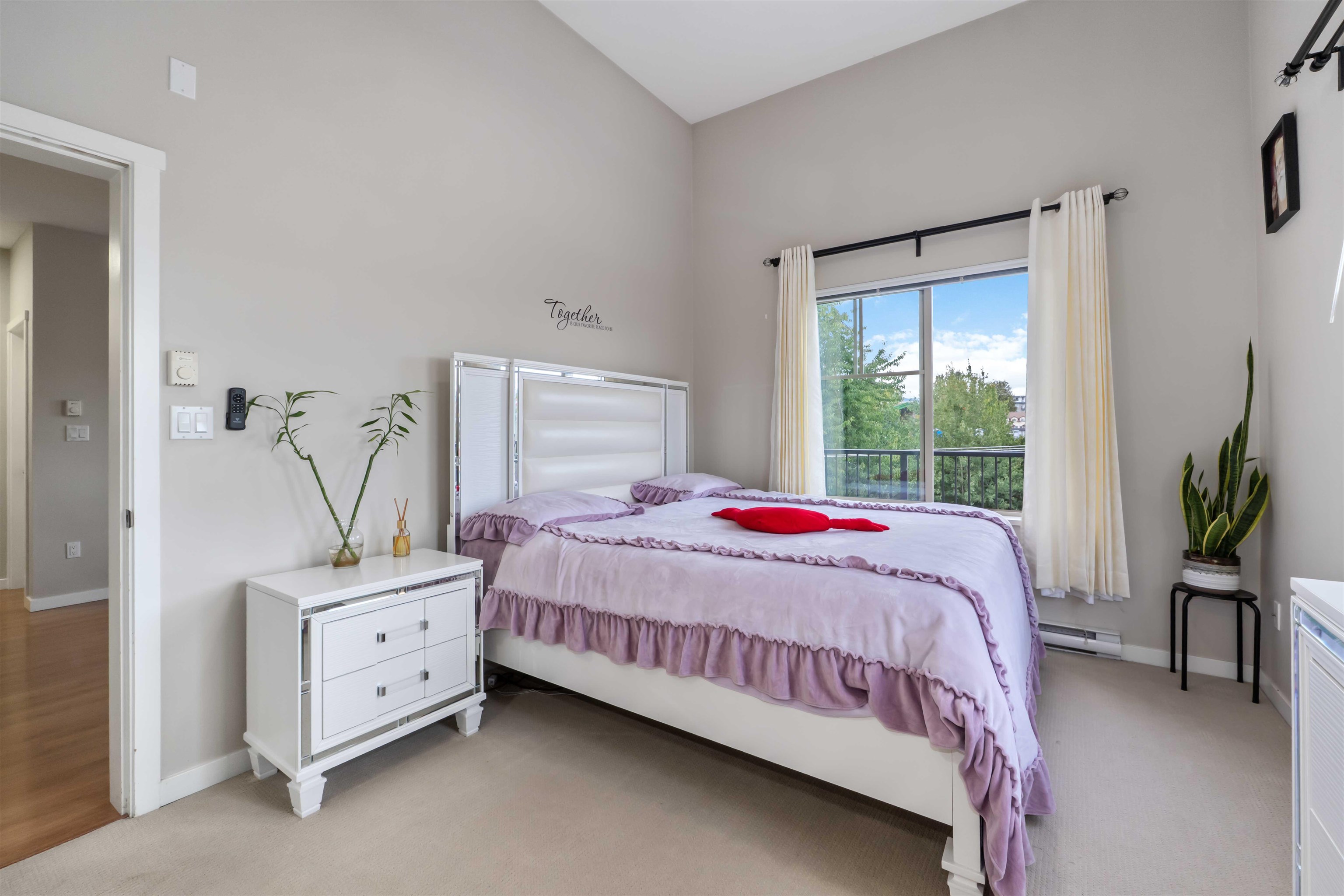 22290 North Avenue #404, Maple Ridge, BC V2X 8Z8