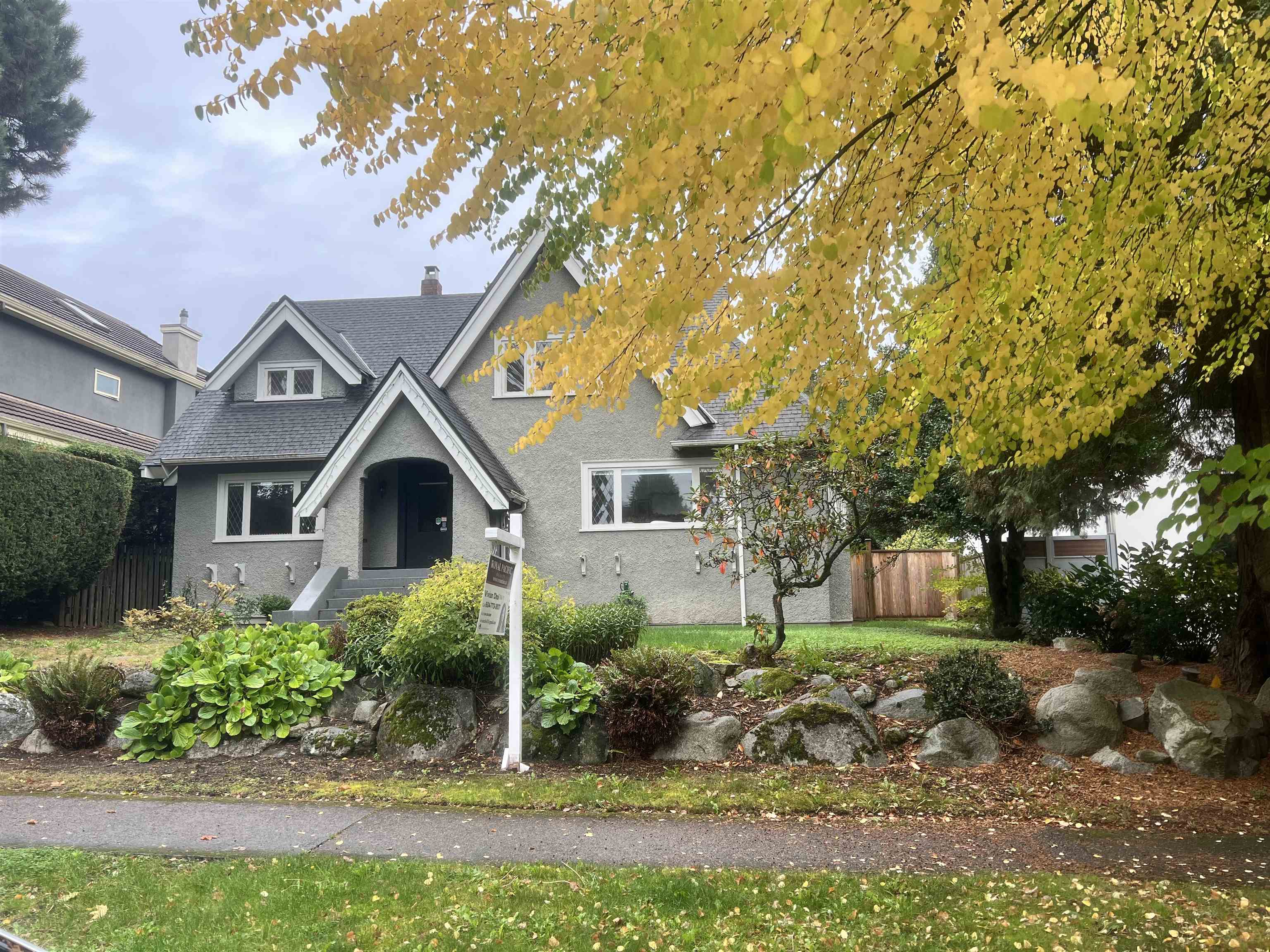 5870 Cartier Street, Vancouver, BC V6M 3A7