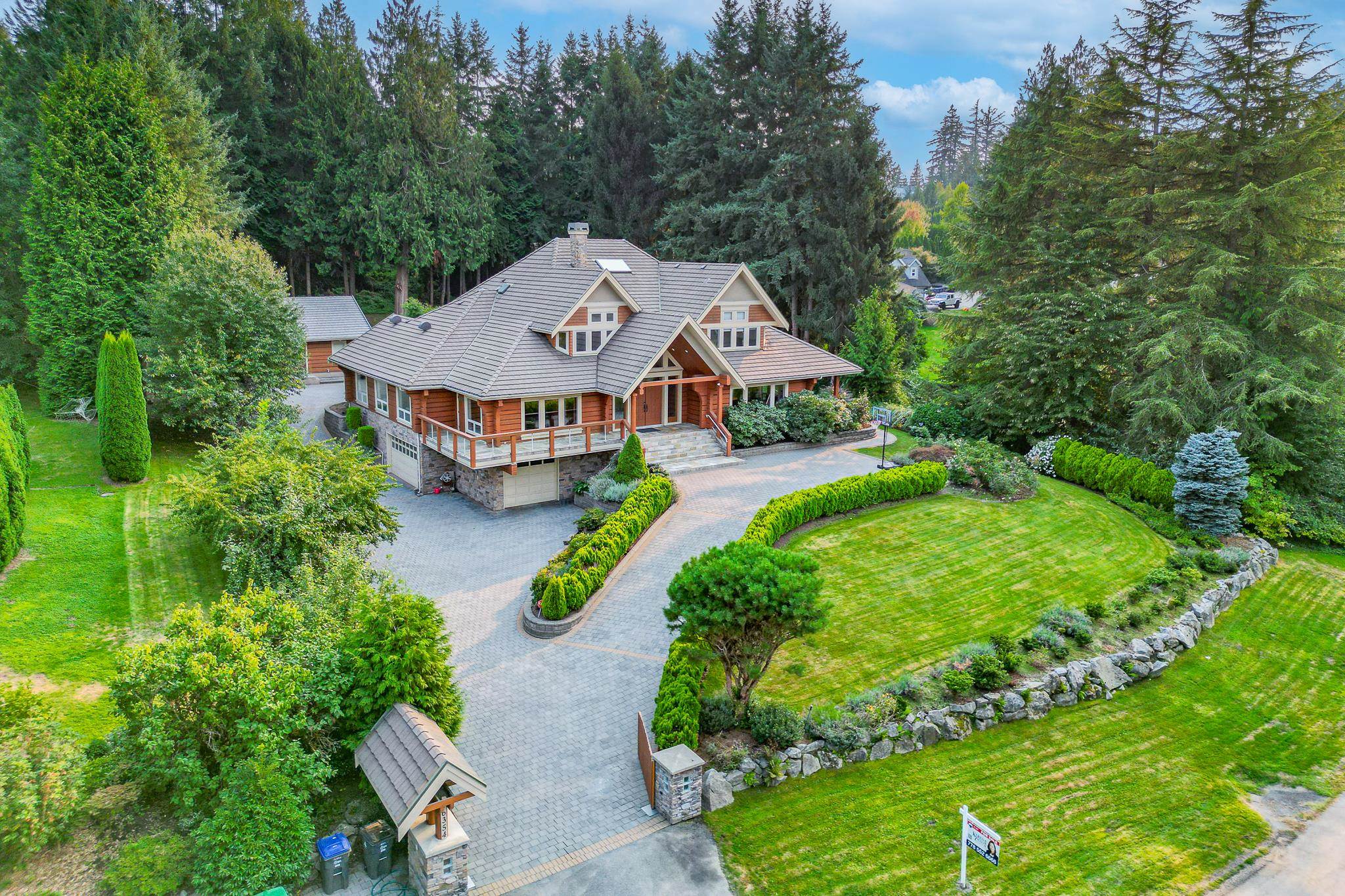 30b Avenue, Surrey, BC V3Z 0E3