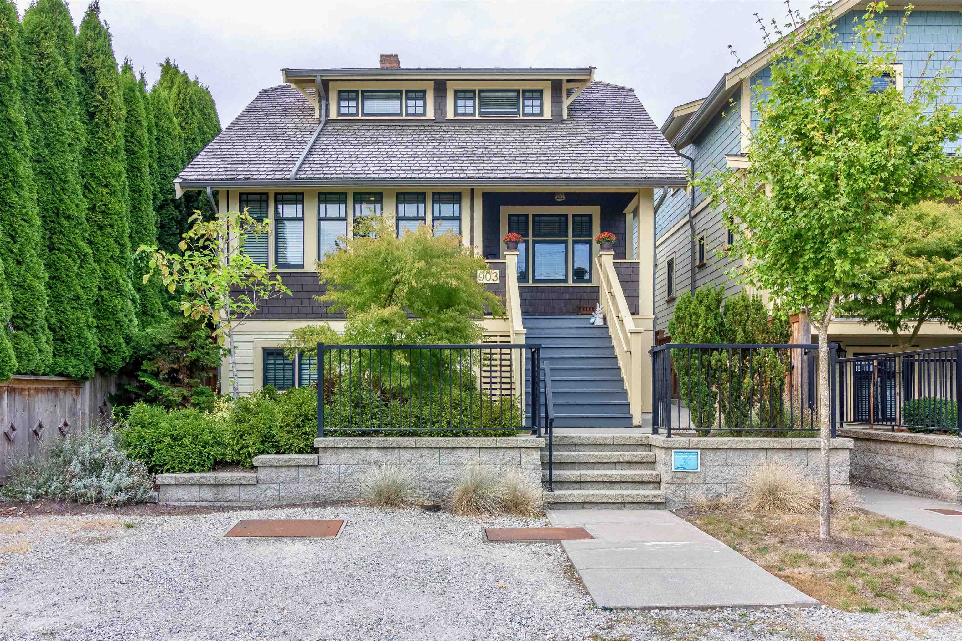 903 Walls Avenue, Coquitlam, BC V3K 2T2