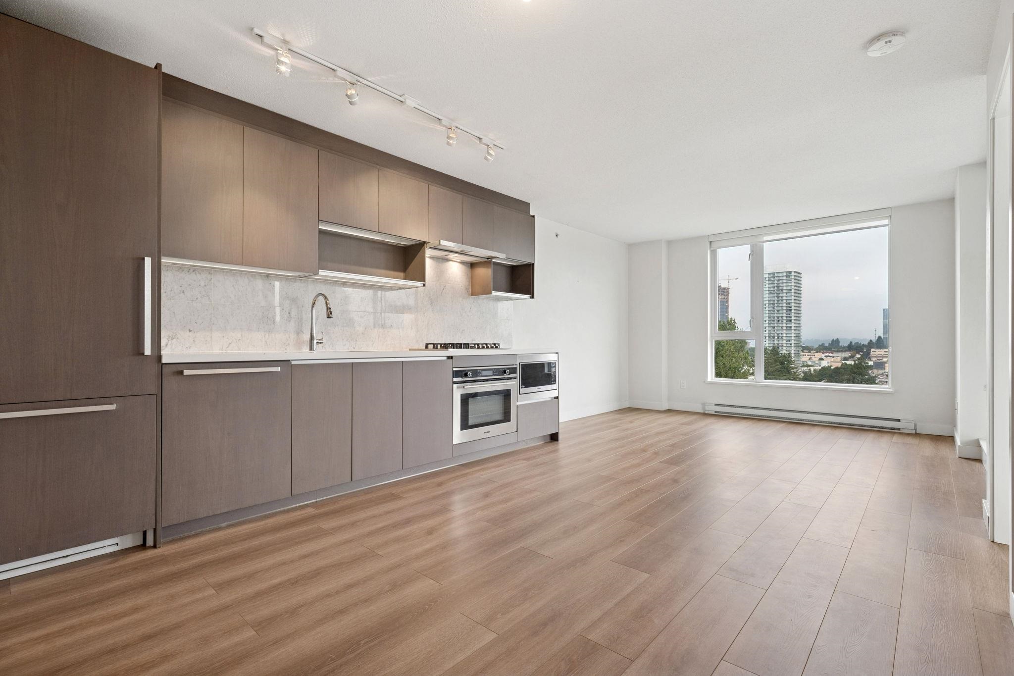 13696 100 Avenue #unit 1512, Surrey, BC V3T 0L5