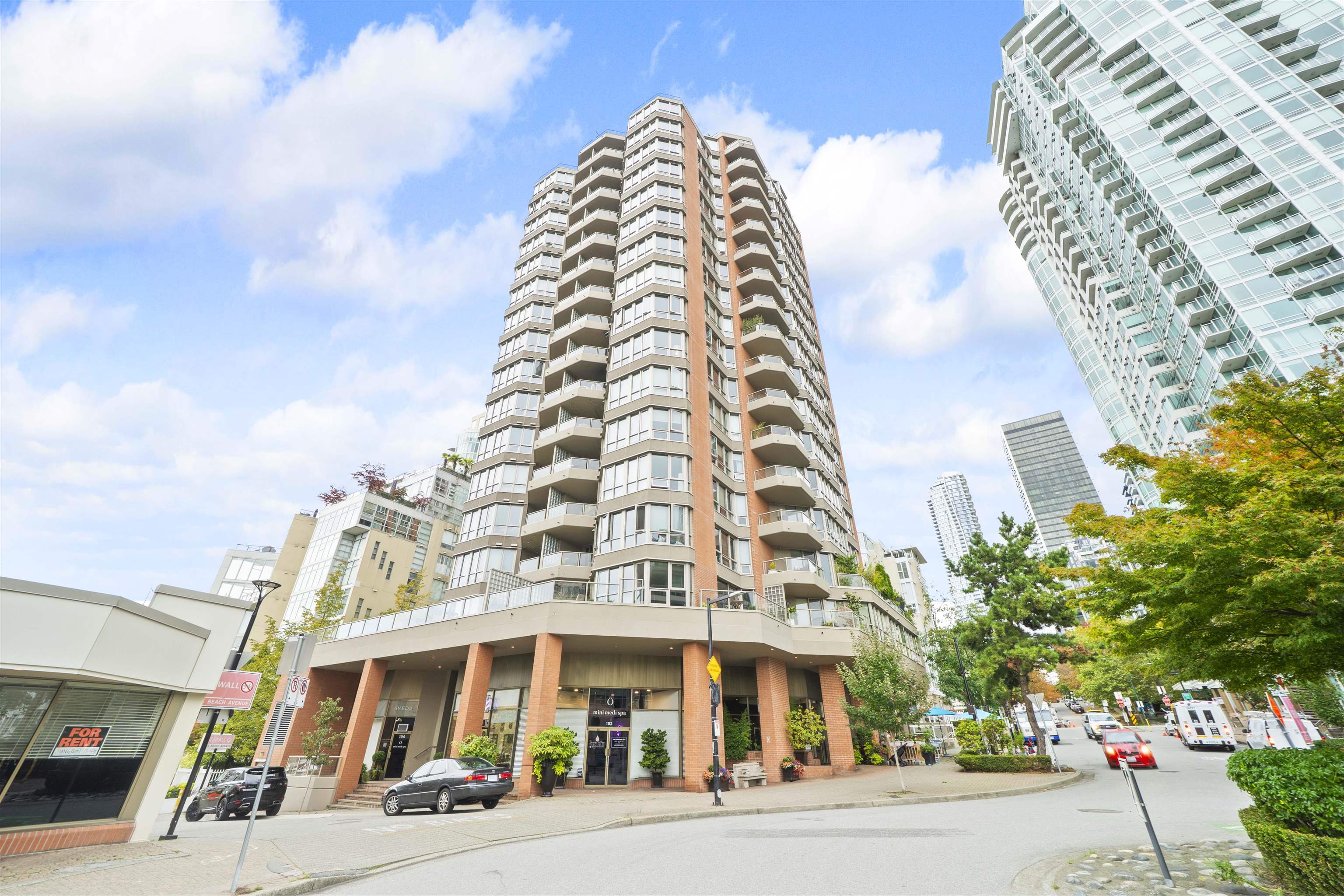 1625 Hornby Street #603, Vancouver, BC V6Z 2M2