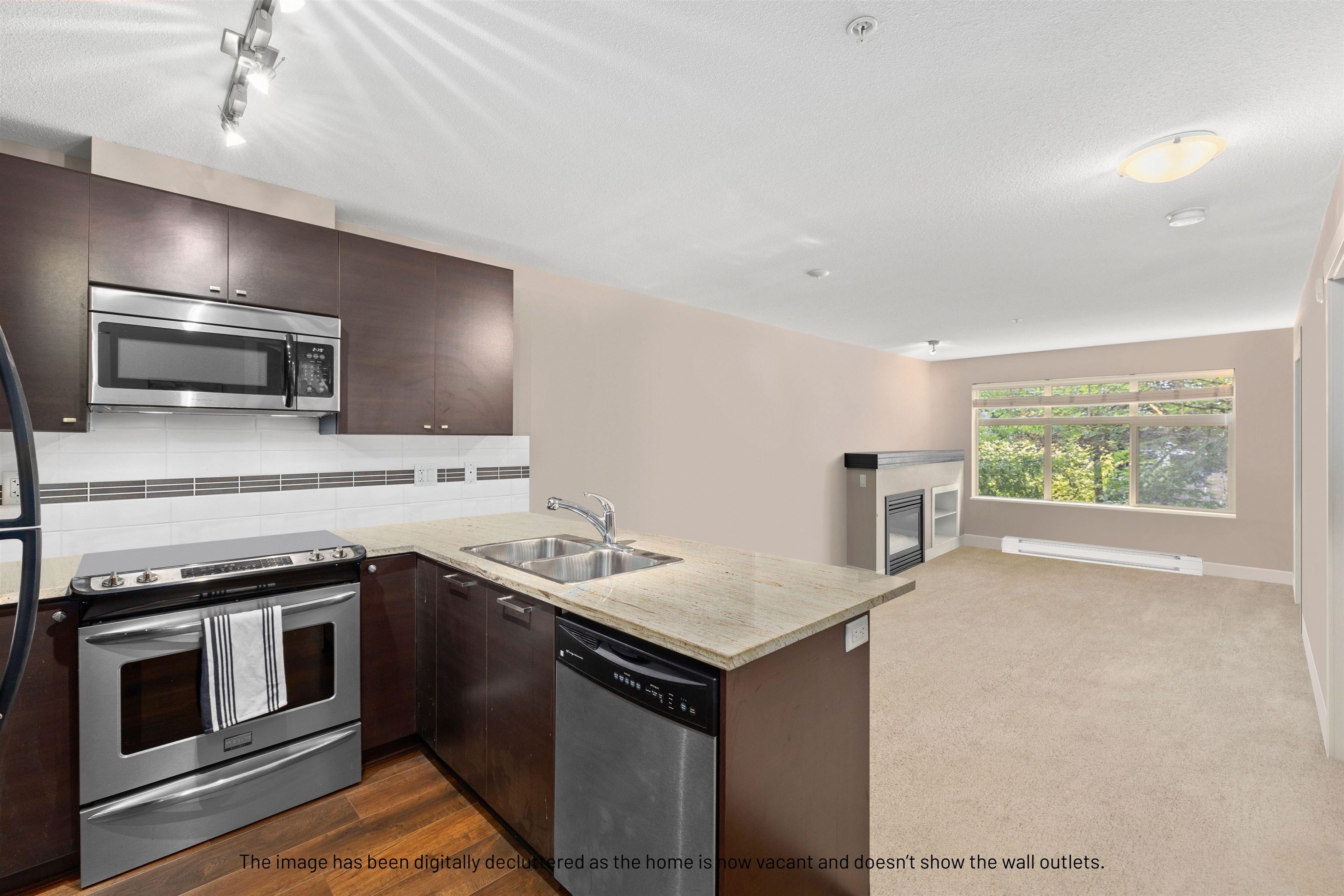 6500 194 Street #214, Surrey, BC V4N 5X4