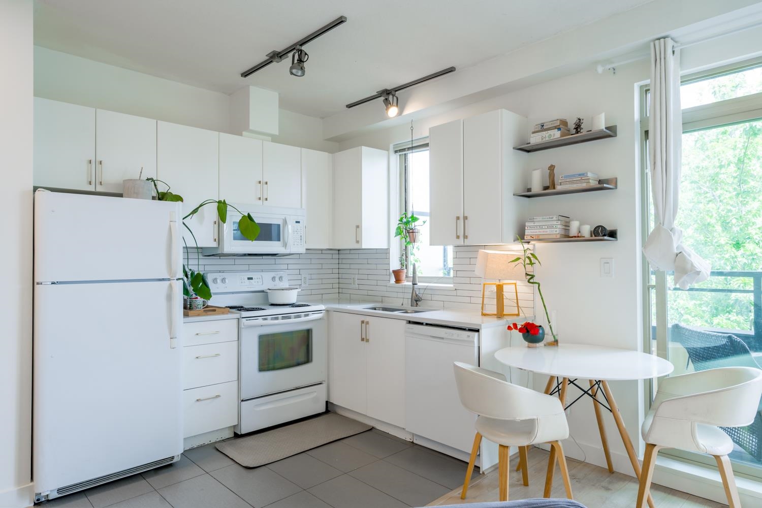 688 East 17th Avenue #ph1, Vancouver, BC V5V 0A8