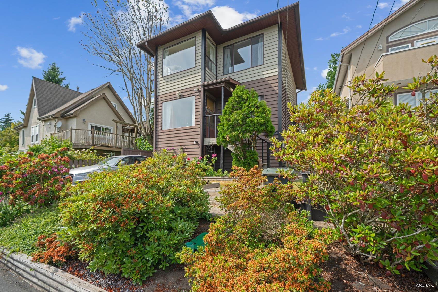4925 Clinton Street, Burnaby, BC V5J 2L3