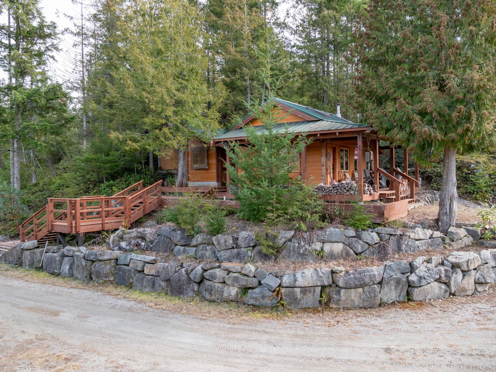 9305 Stephens Way, Halfmoon Bay, BC V7Z 1G9