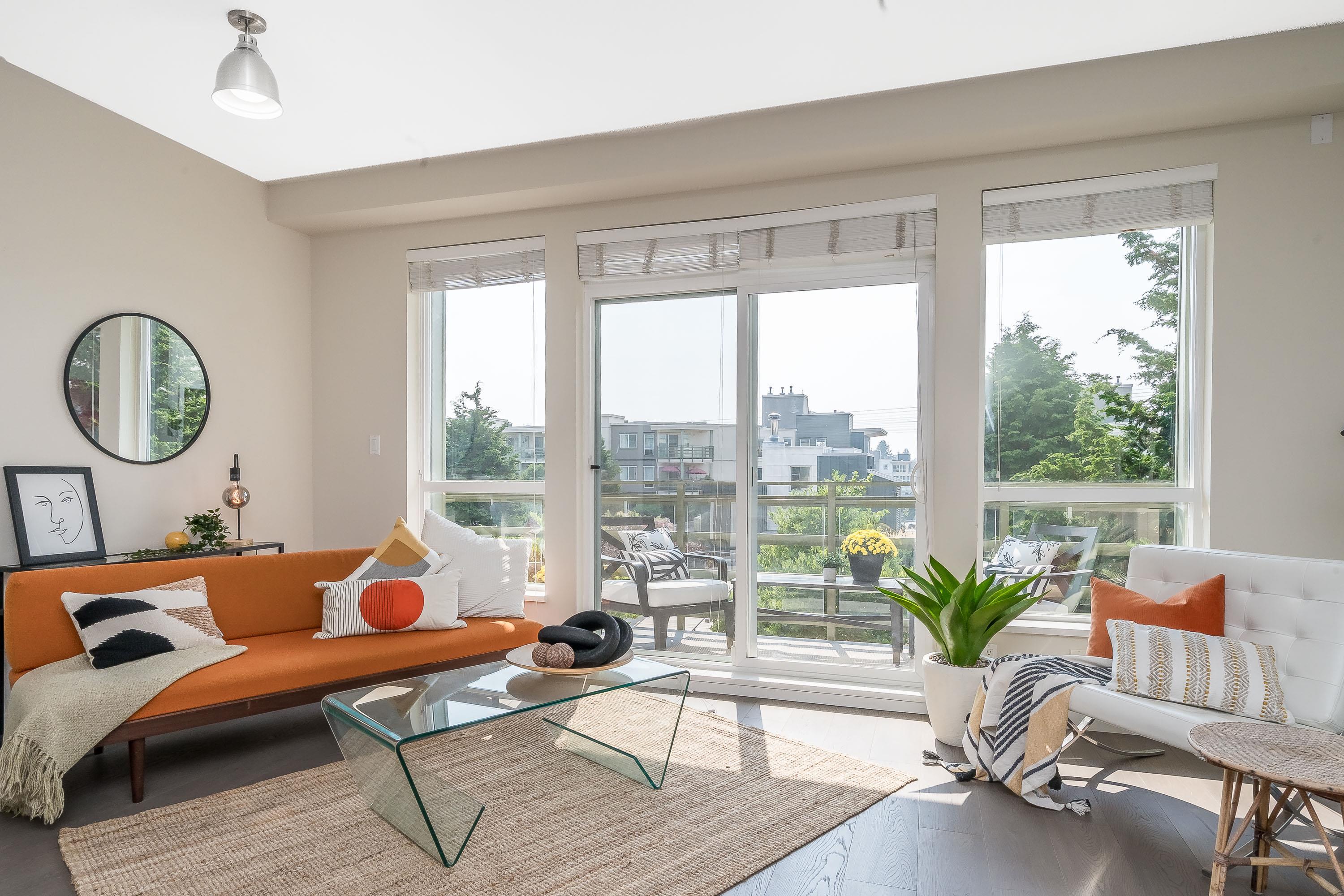 15850 26 Avenue #301, Surrey, BC V3S 2N6