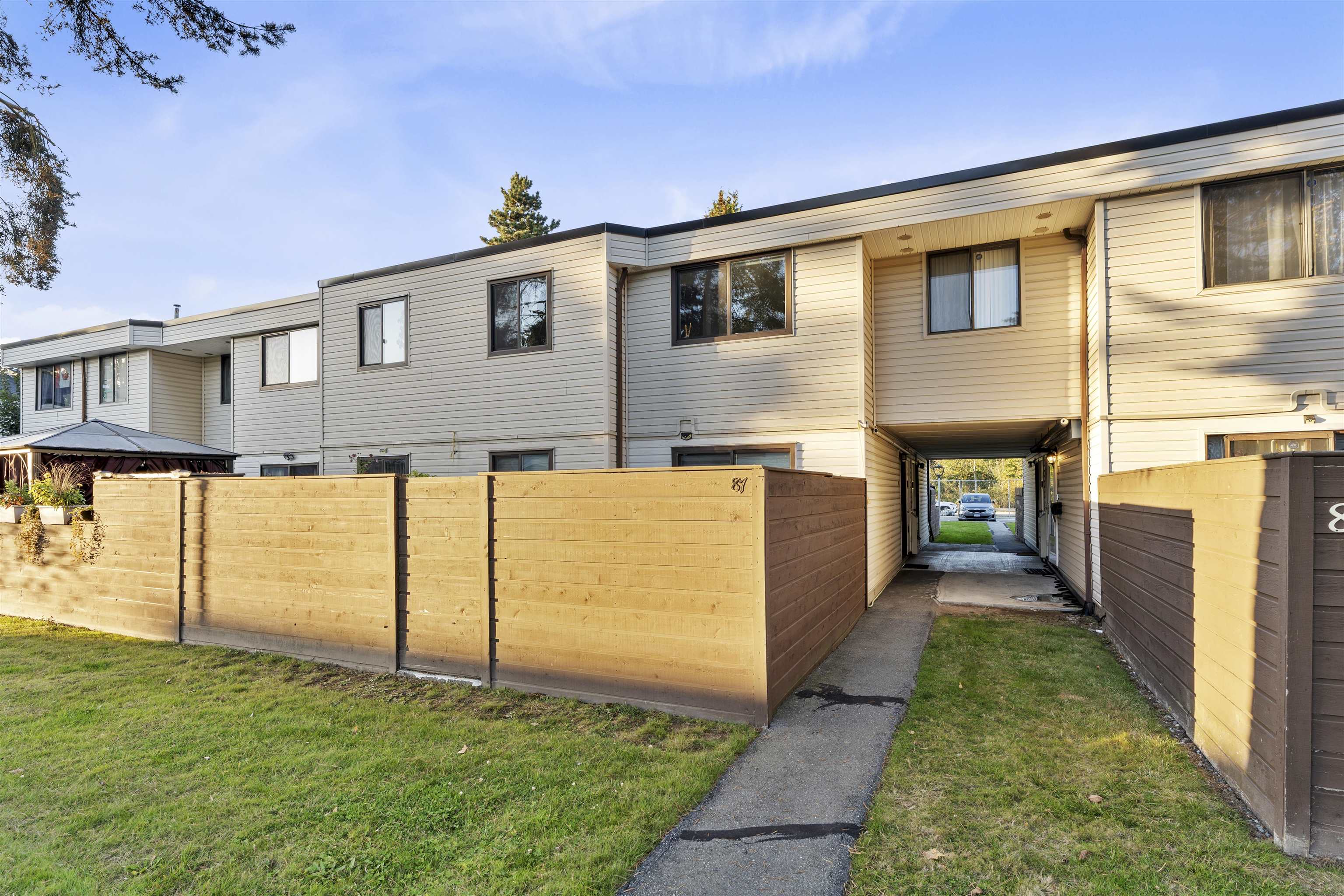 14135 104 Avenue #87, Surrey, BC V3T 1X6