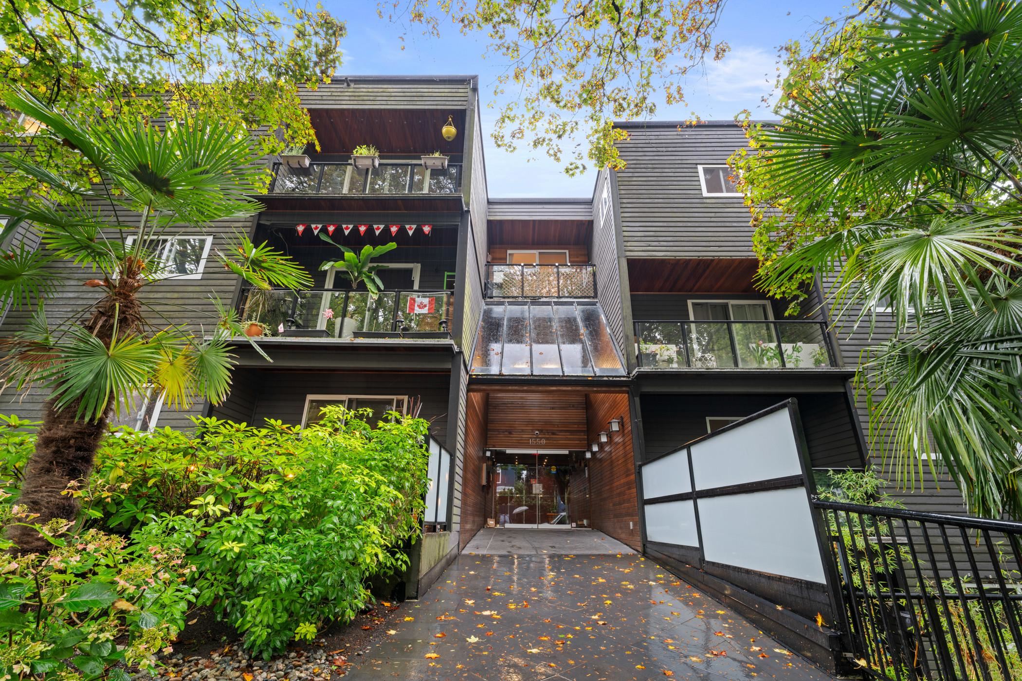 1550 Barclay Street #202, Vancouver, BC V6G 3B1