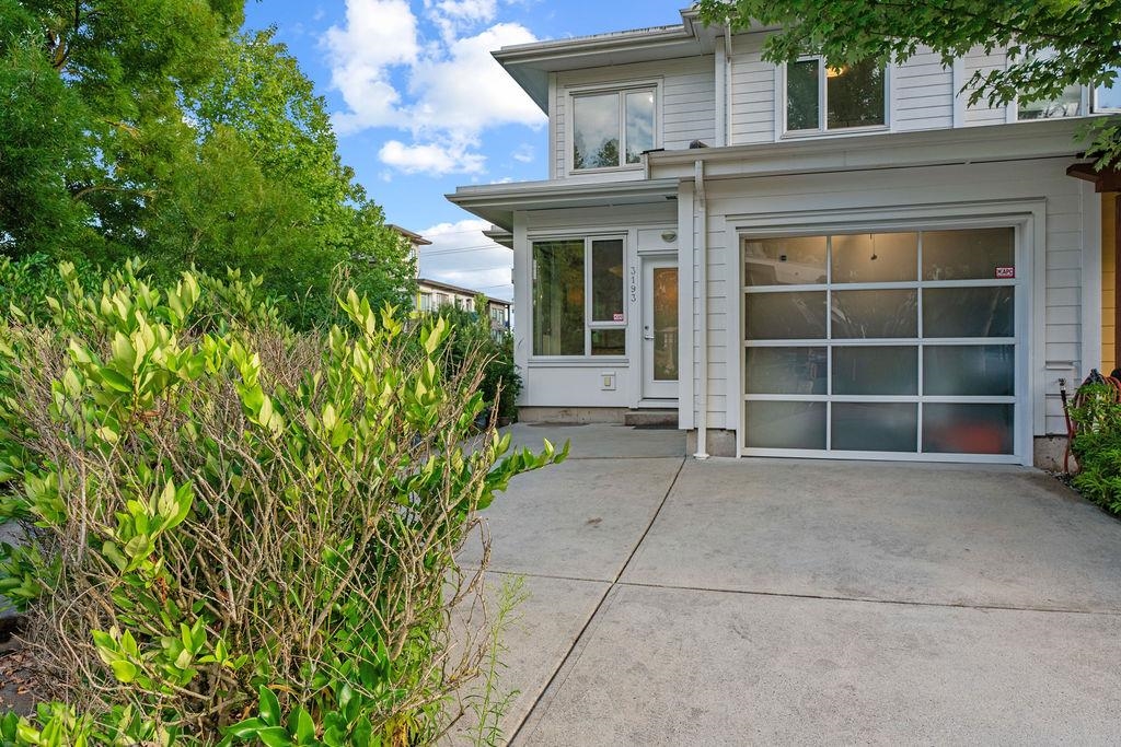 3193 East Kent Avenue North, Vancouver, BC V5S 4Y1