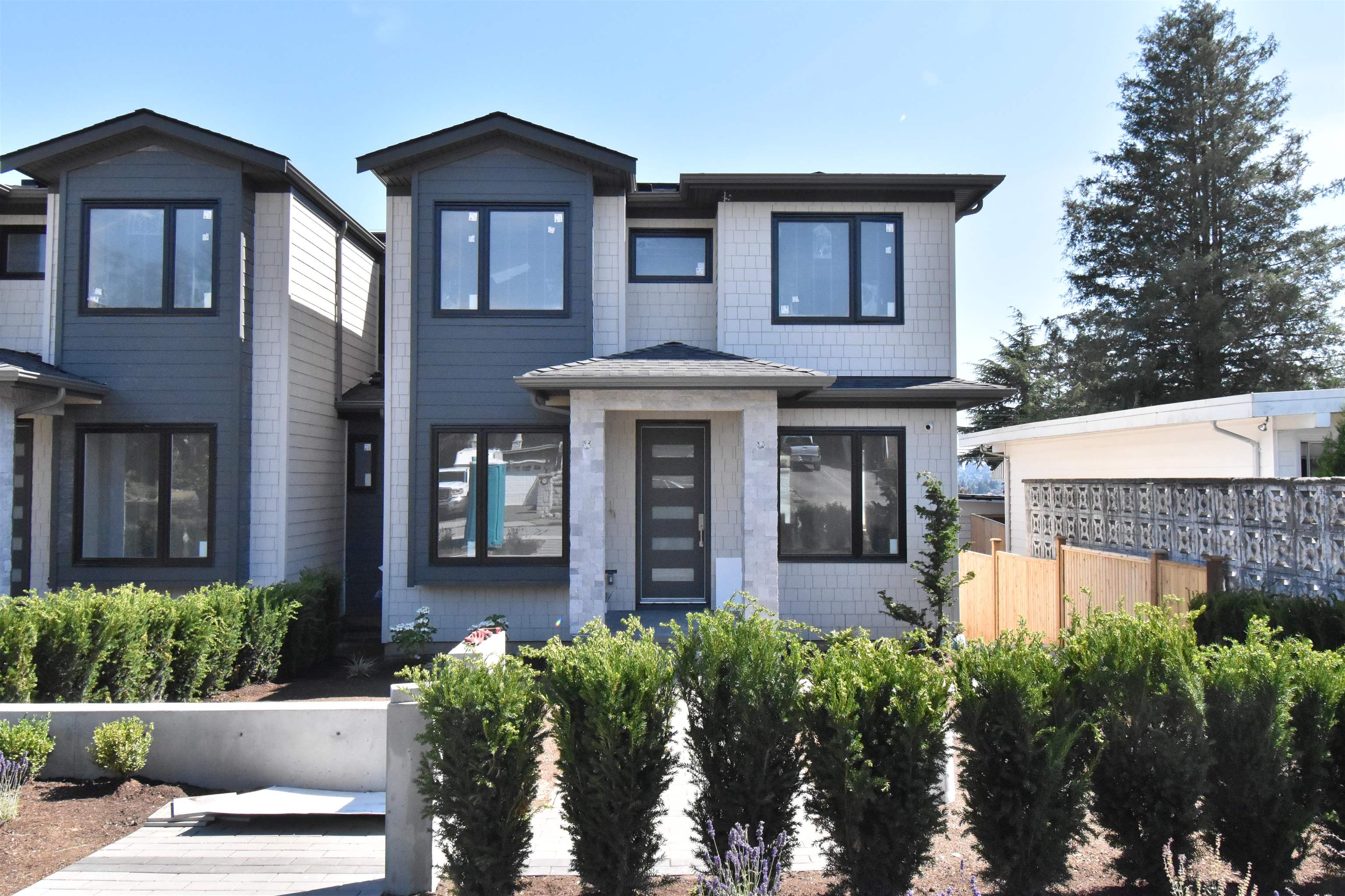 6250 Kitchener Street, Burnaby, BC V5B 2J4