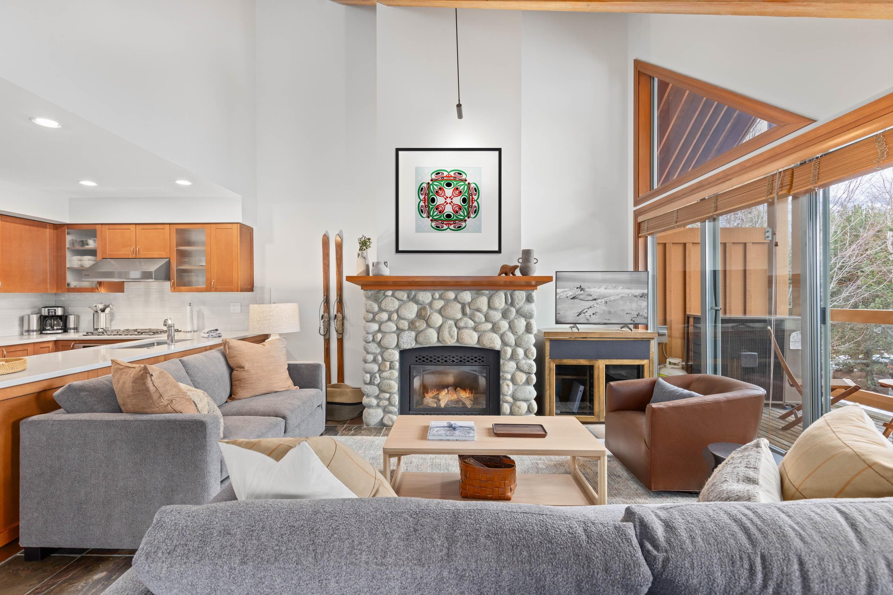 4847 Casabella Crescent #b, Whistler, BC V8E 0Z4