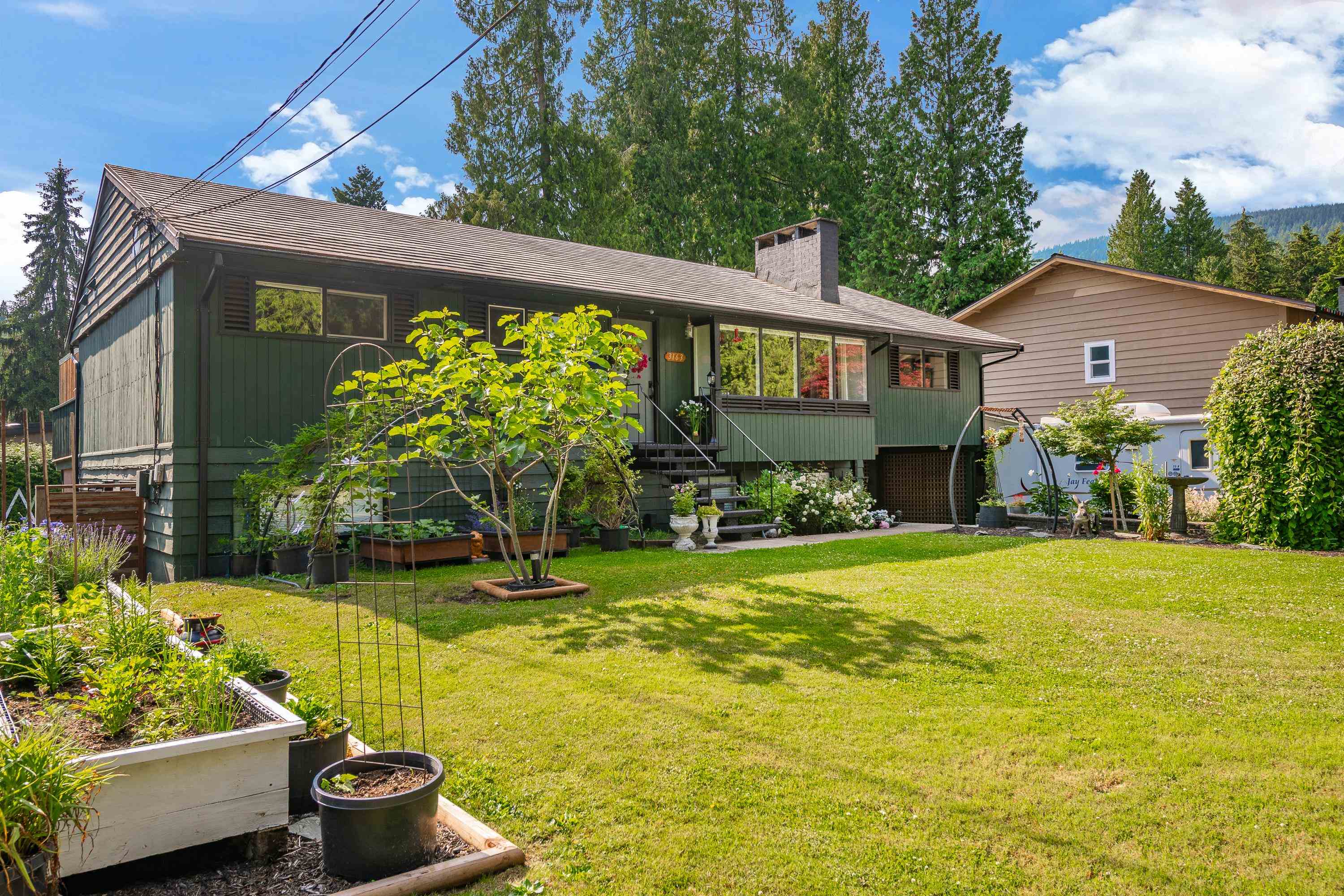 3163 Tennyson Crescent, North Vancouver, BC V7K 2A9