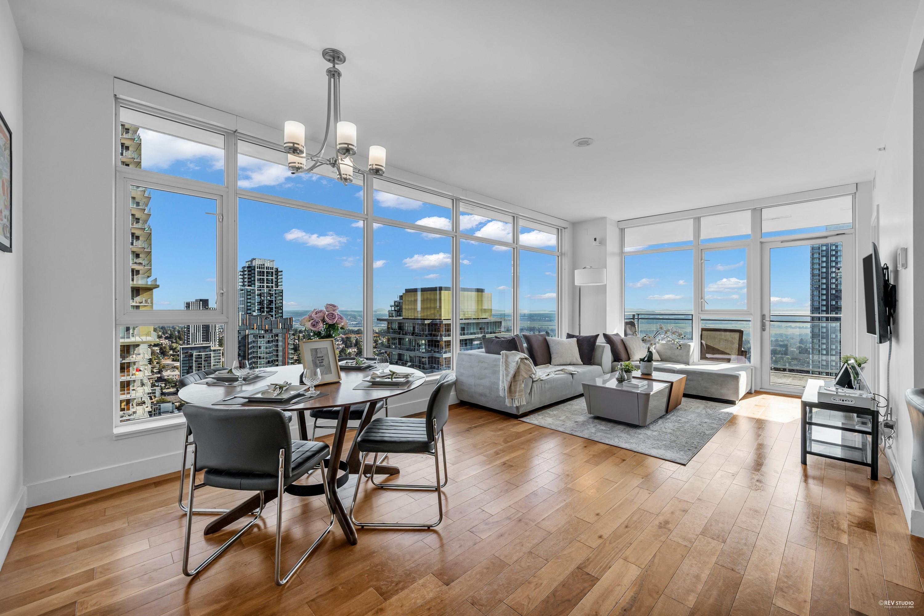 4360 Beresford Street #3005, Burnaby, BC V5H 0G2