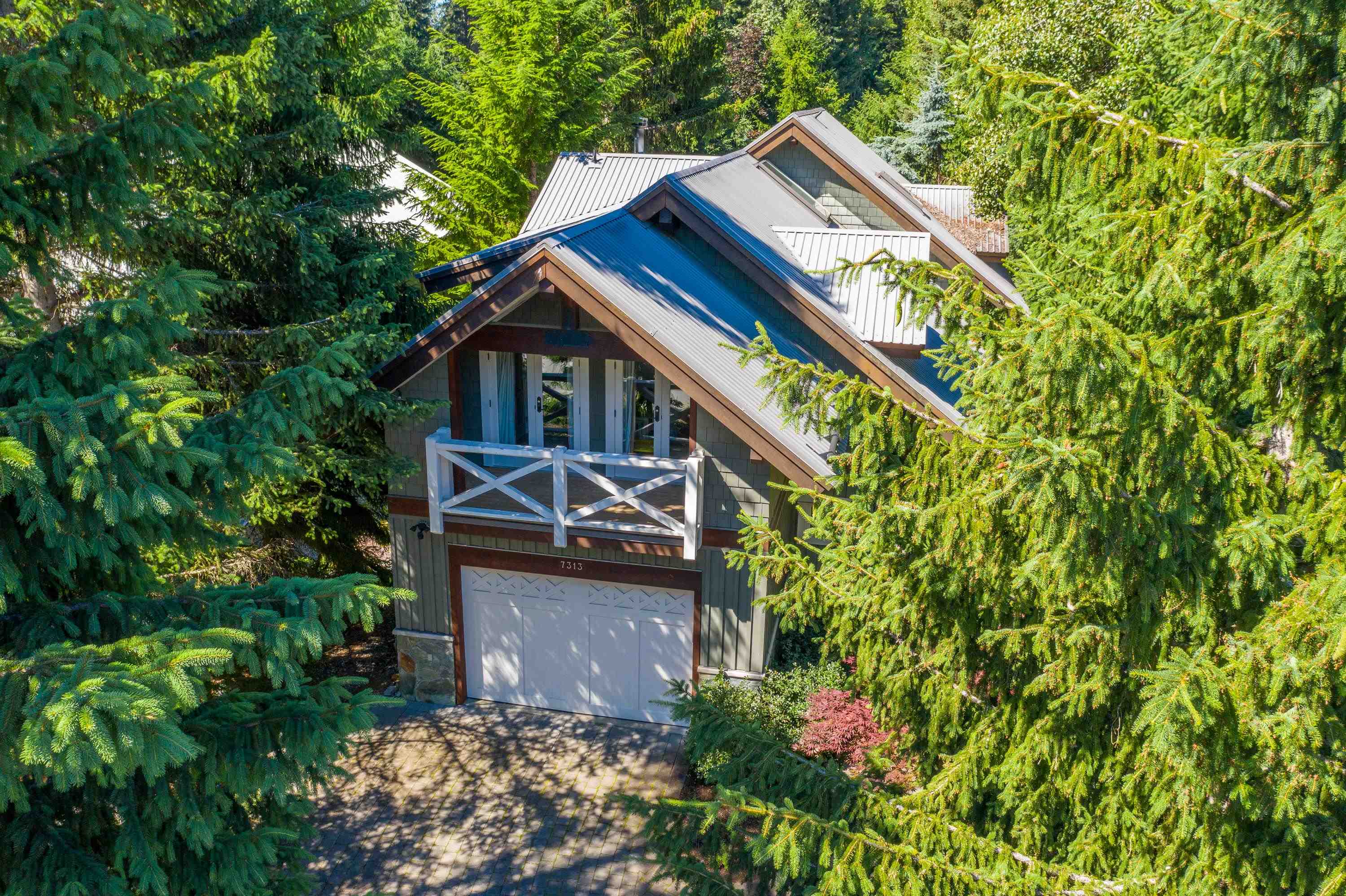 7313 Fitzsimmons Road South, Whistler, BC V8E 0E5