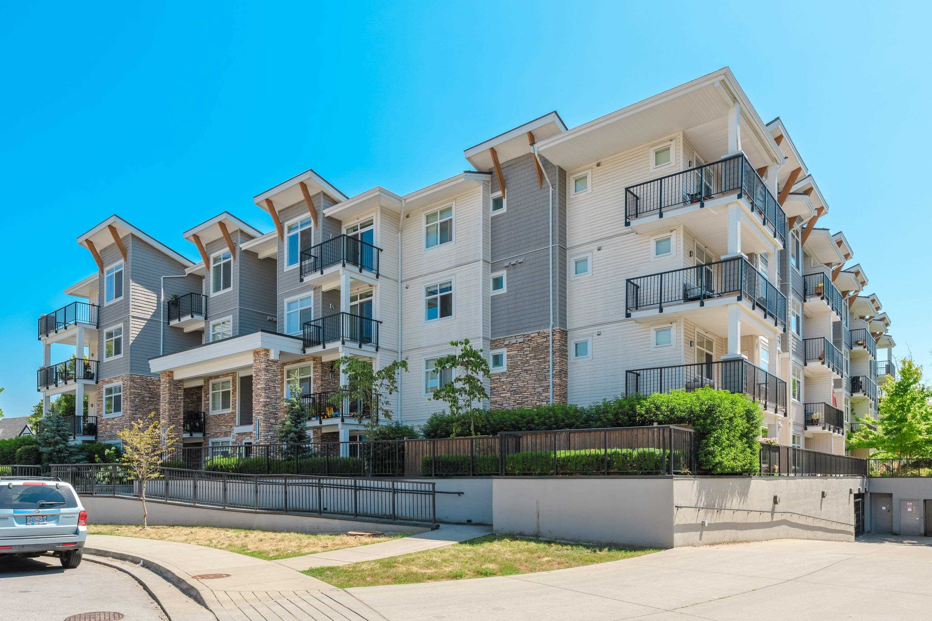 19940 Brydon Crescent #411, Langley, BC V3A 4A5