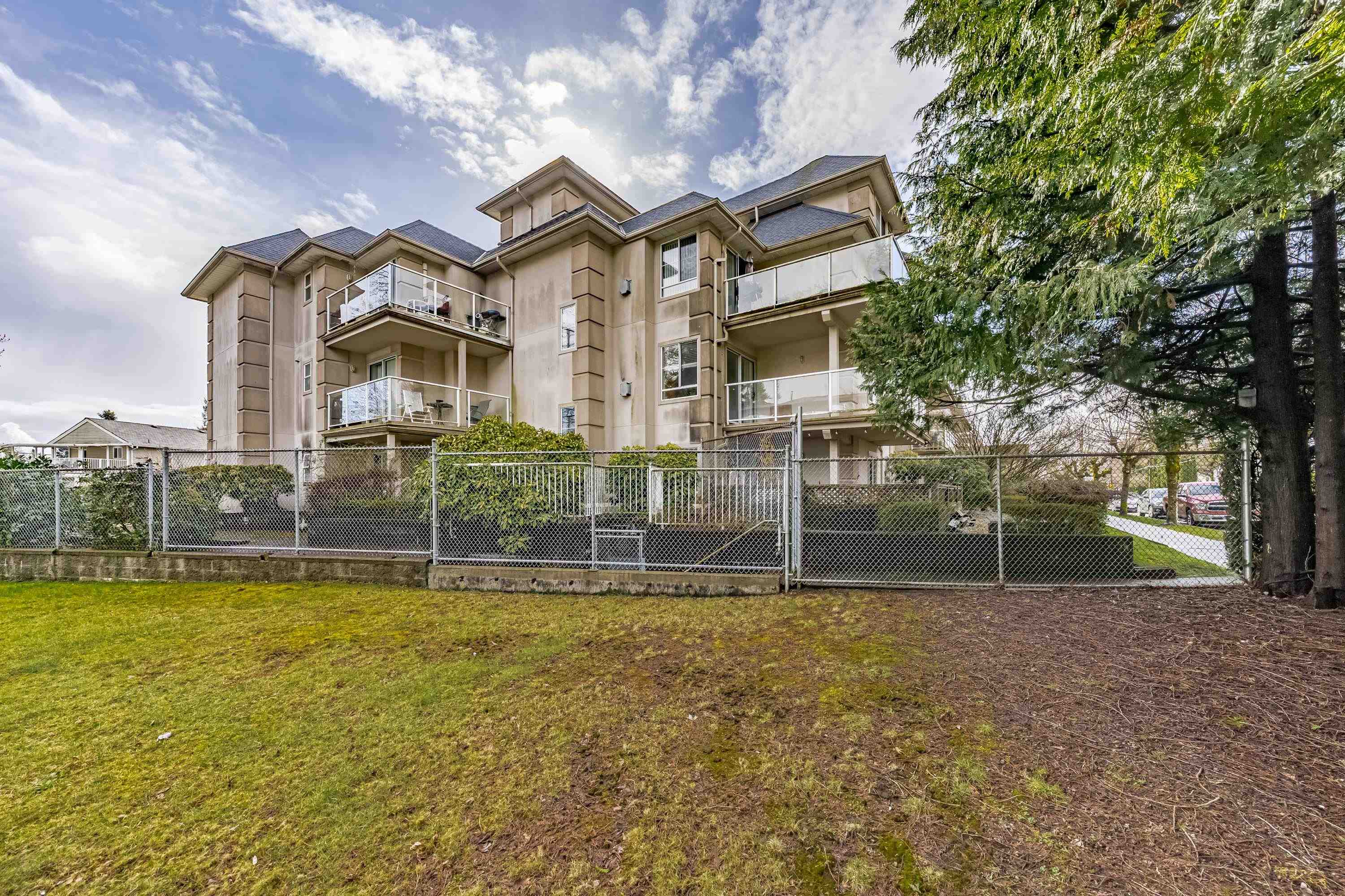 3128 Flint Street #301, Port Coquitlam, BC V3B 4J1