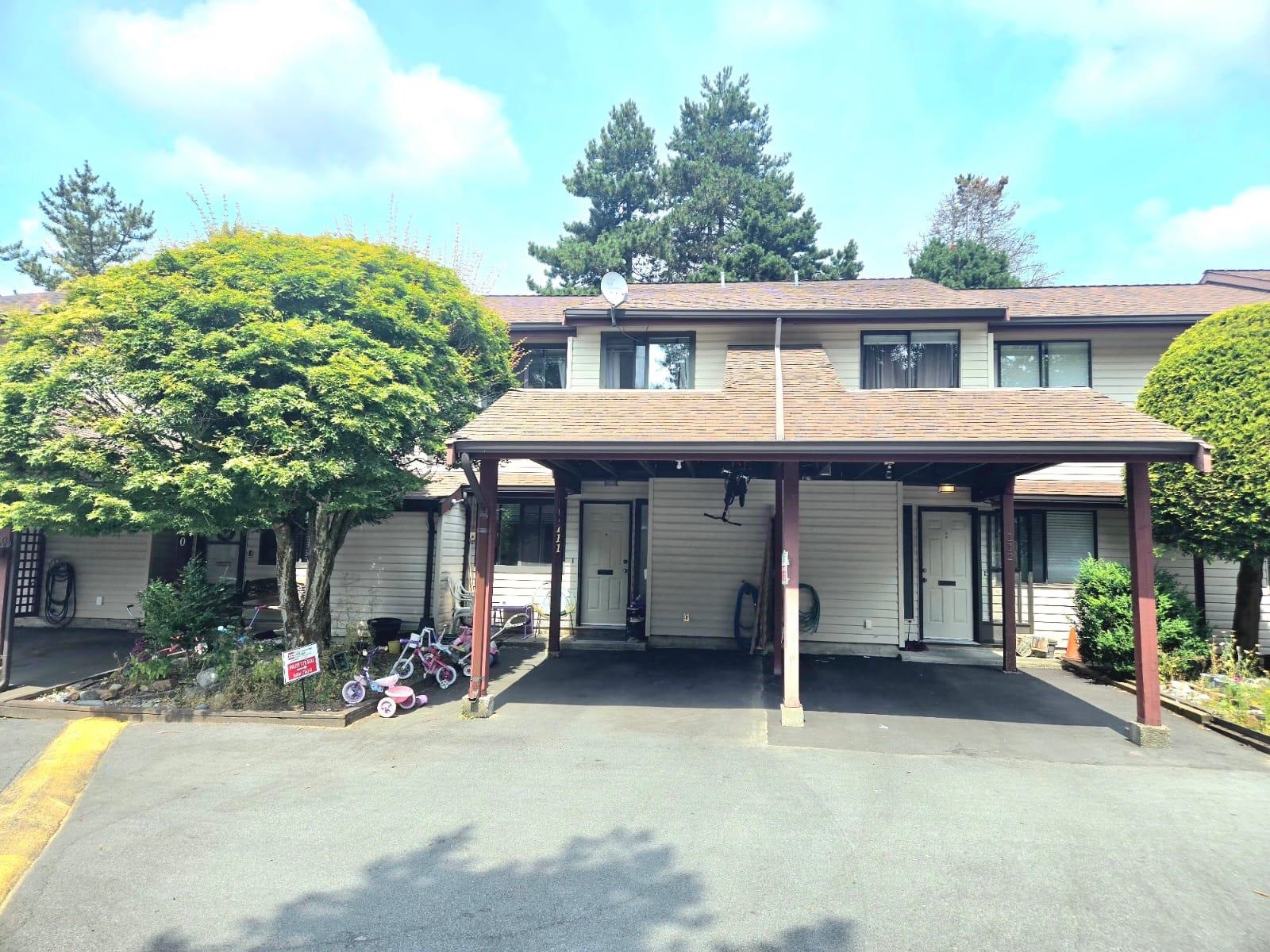 13880 74 Avenue #111, Surrey, BC V3W 7E6