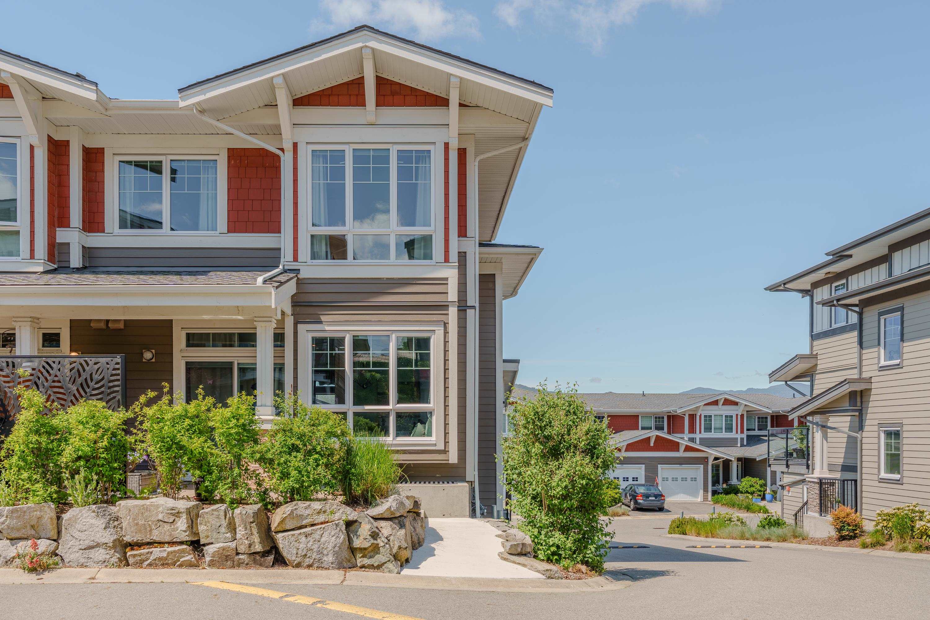 5978 Beachgate Ln, Sechelt, BC V7Z 0S2