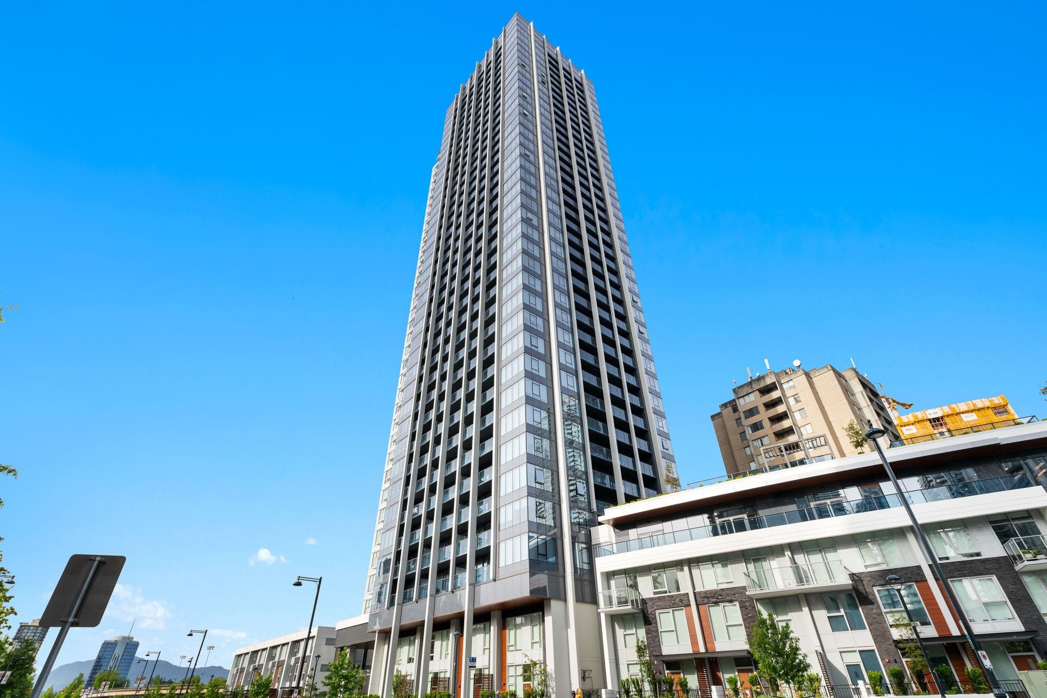 10448 University Dr #3012, Surrey, BC V3T 0S7