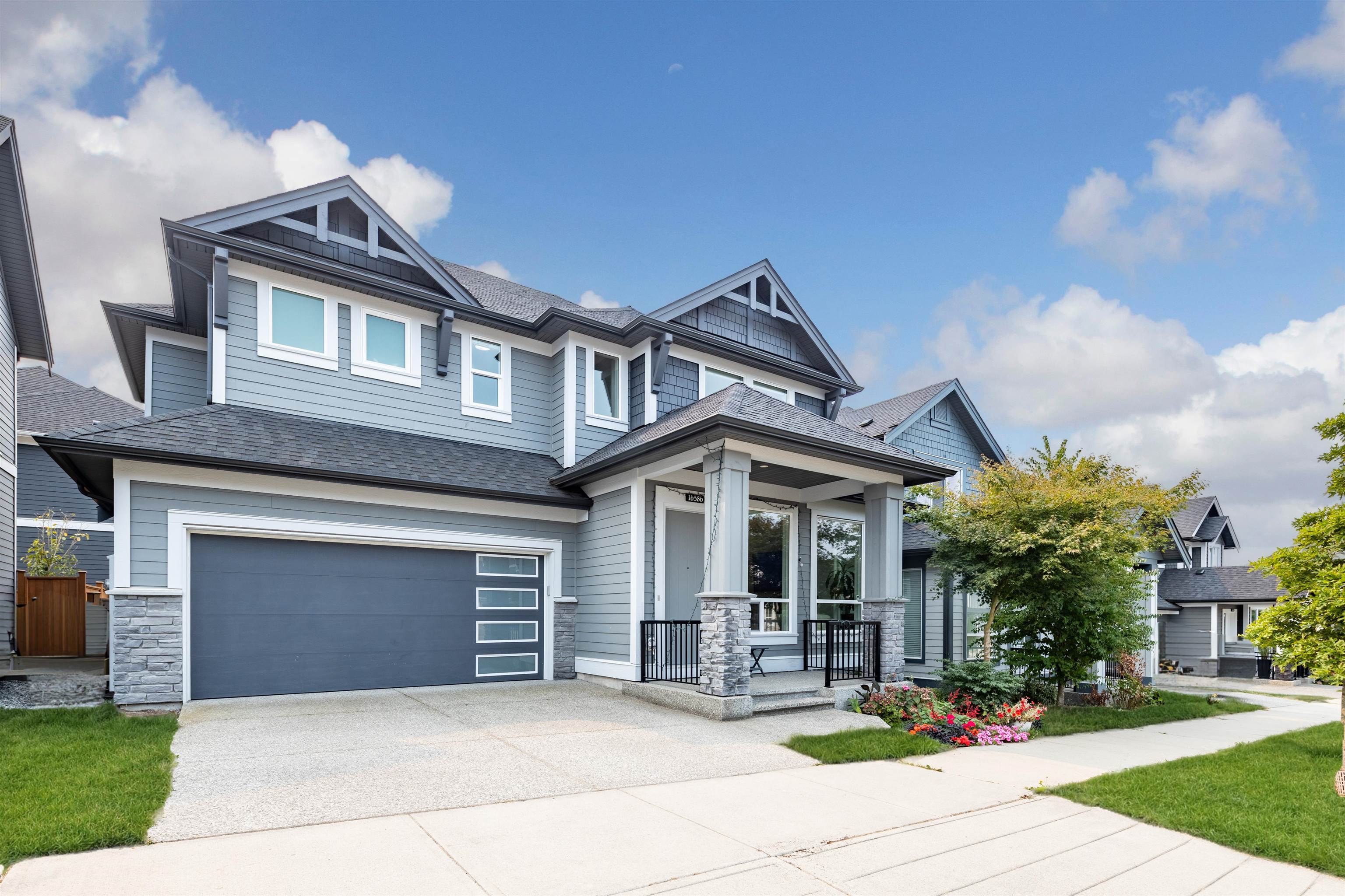 21 Avenue, Surrey, BC V3Z 1B9