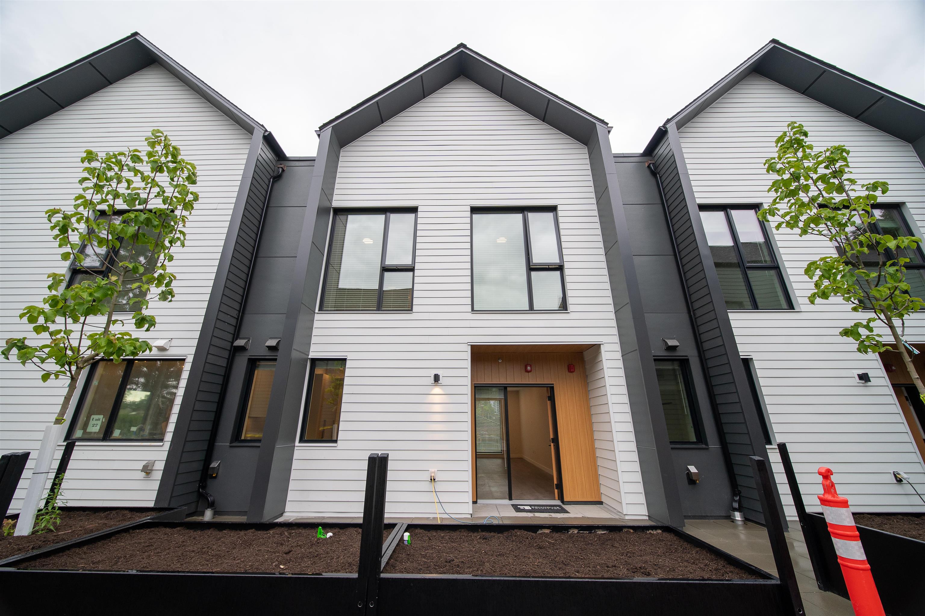 8699 Spires Road #218, Richmond, BC V6Y 1W4