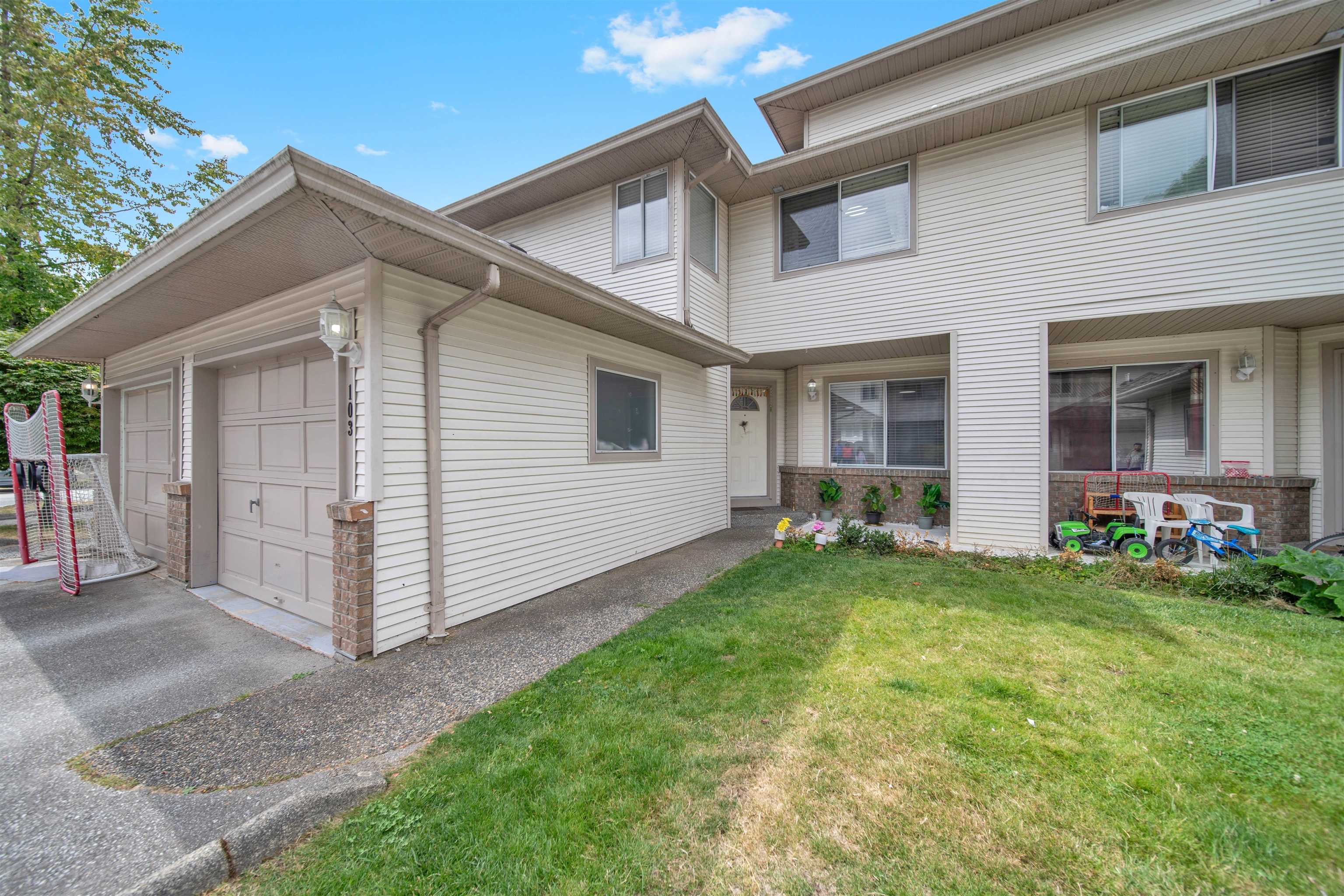 16275 85 Avenue #103, Surrey, BC V4N 3K3