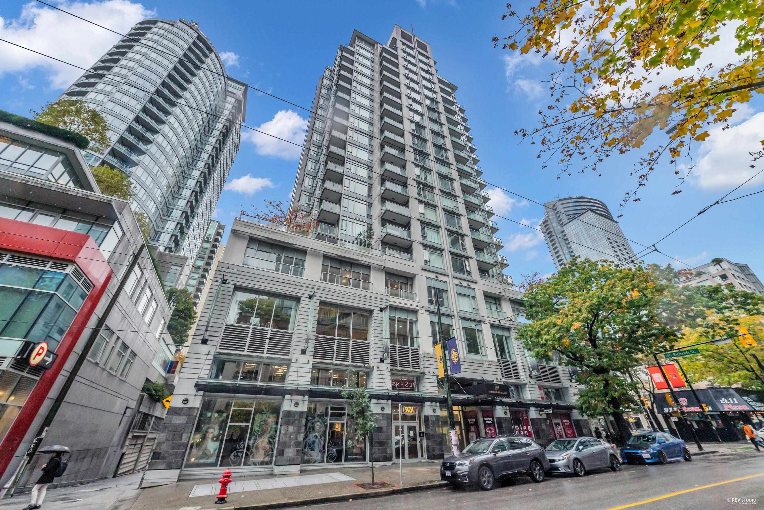 480 Robson Street #906, Vancouver, BC V6B 1S1