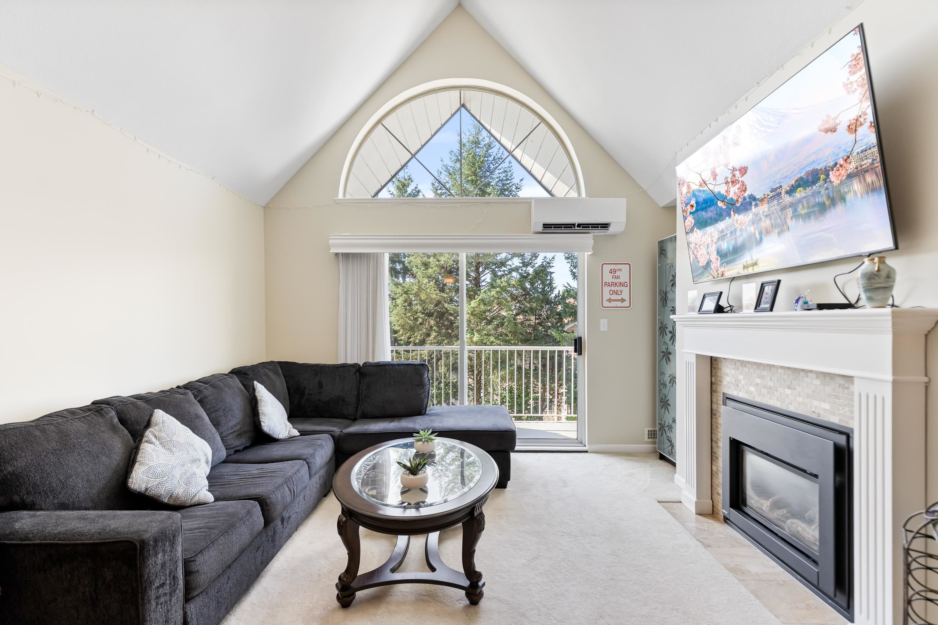 11601 227 Street #303, Maple Ridge, BC V2X 0J7