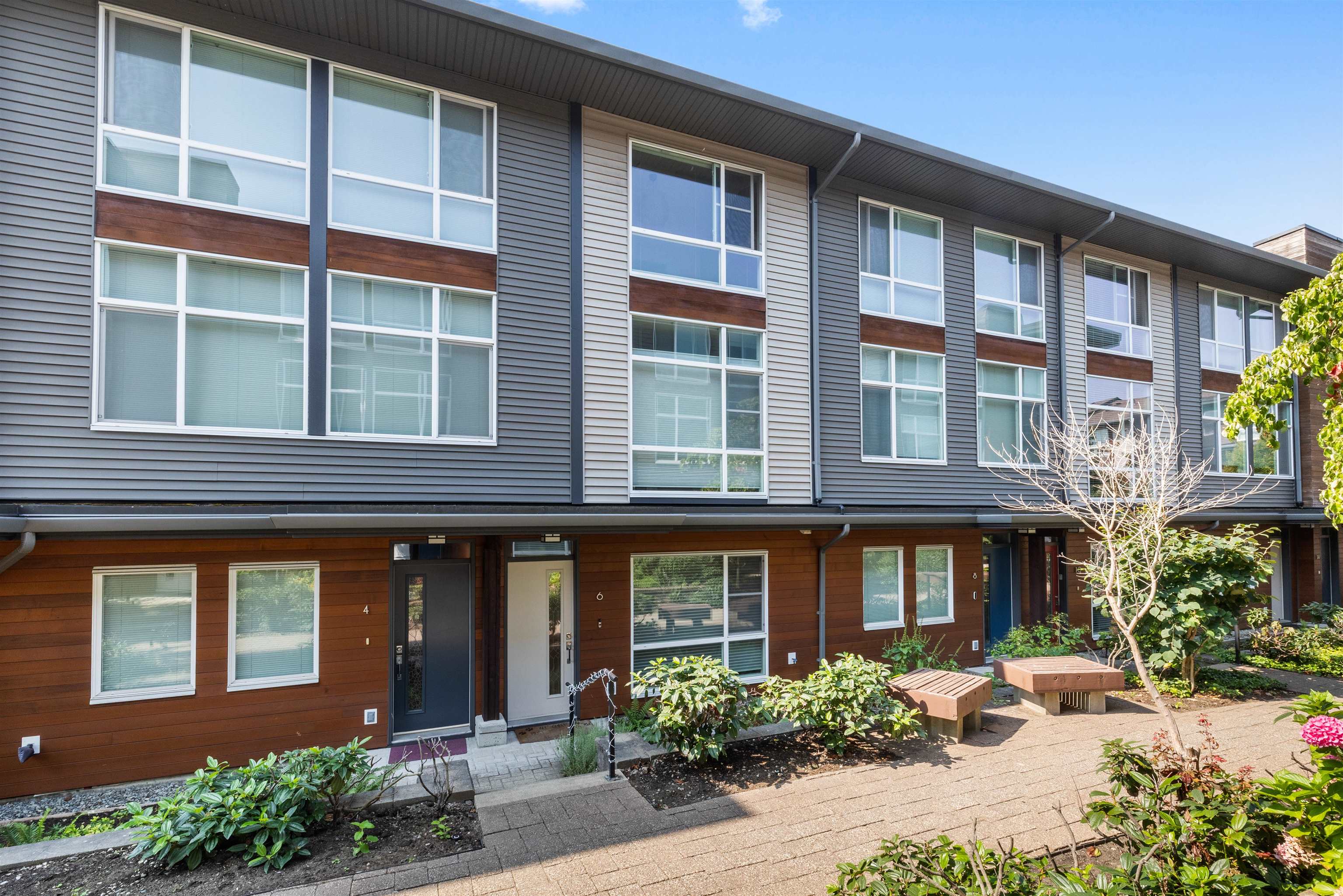 16223 23 A Avenue #6, Surrey, BC V3Z 6P4